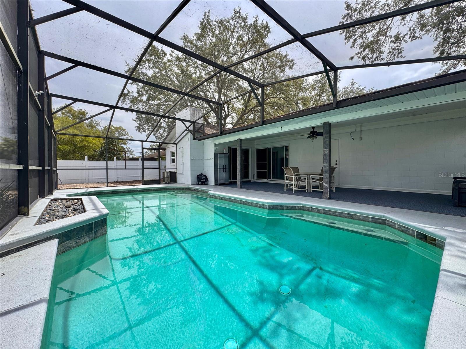 Image 43 of 54 For 3047 Suwannee Court