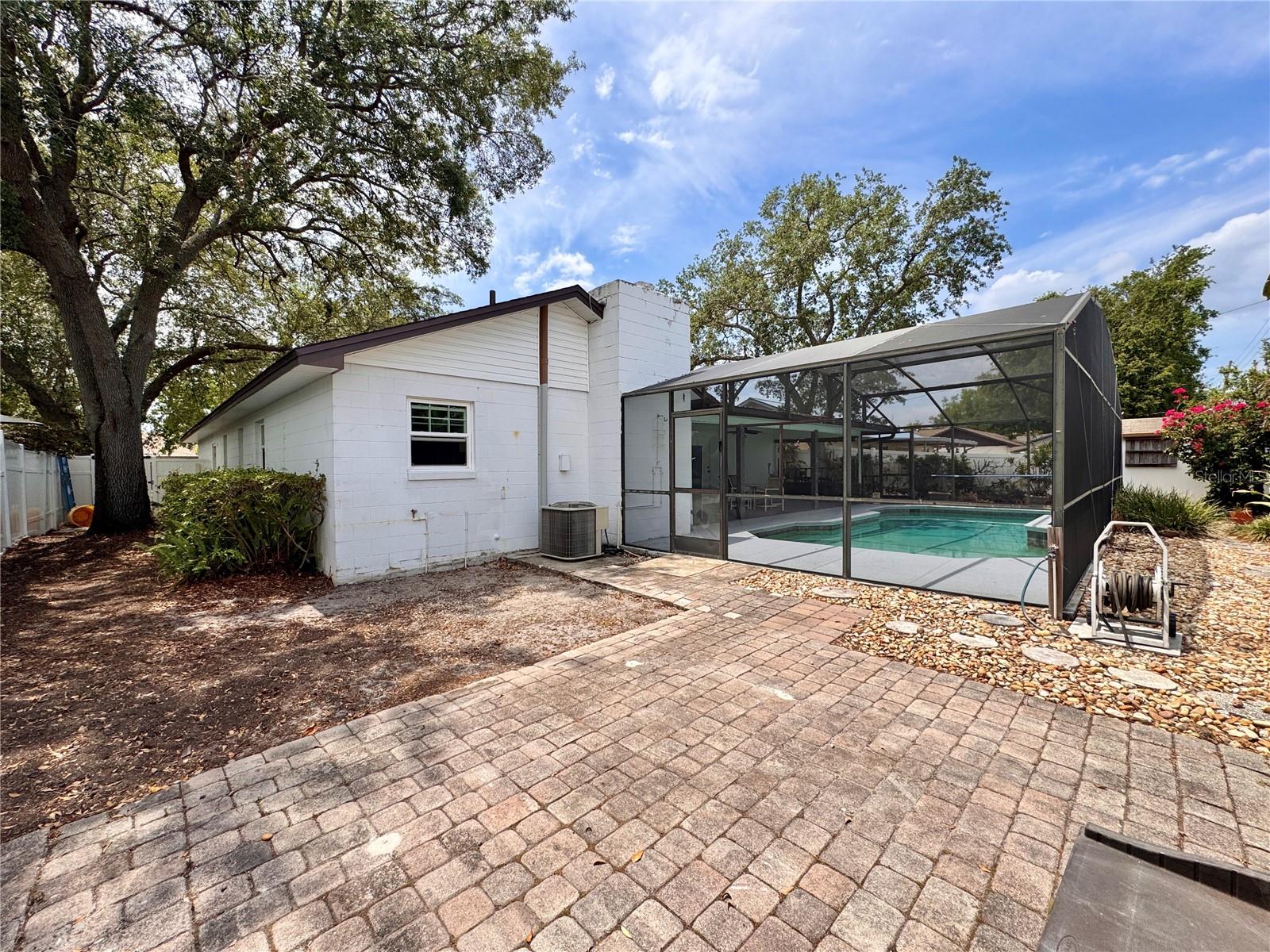 Image 49 of 54 For 3047 Suwannee Court