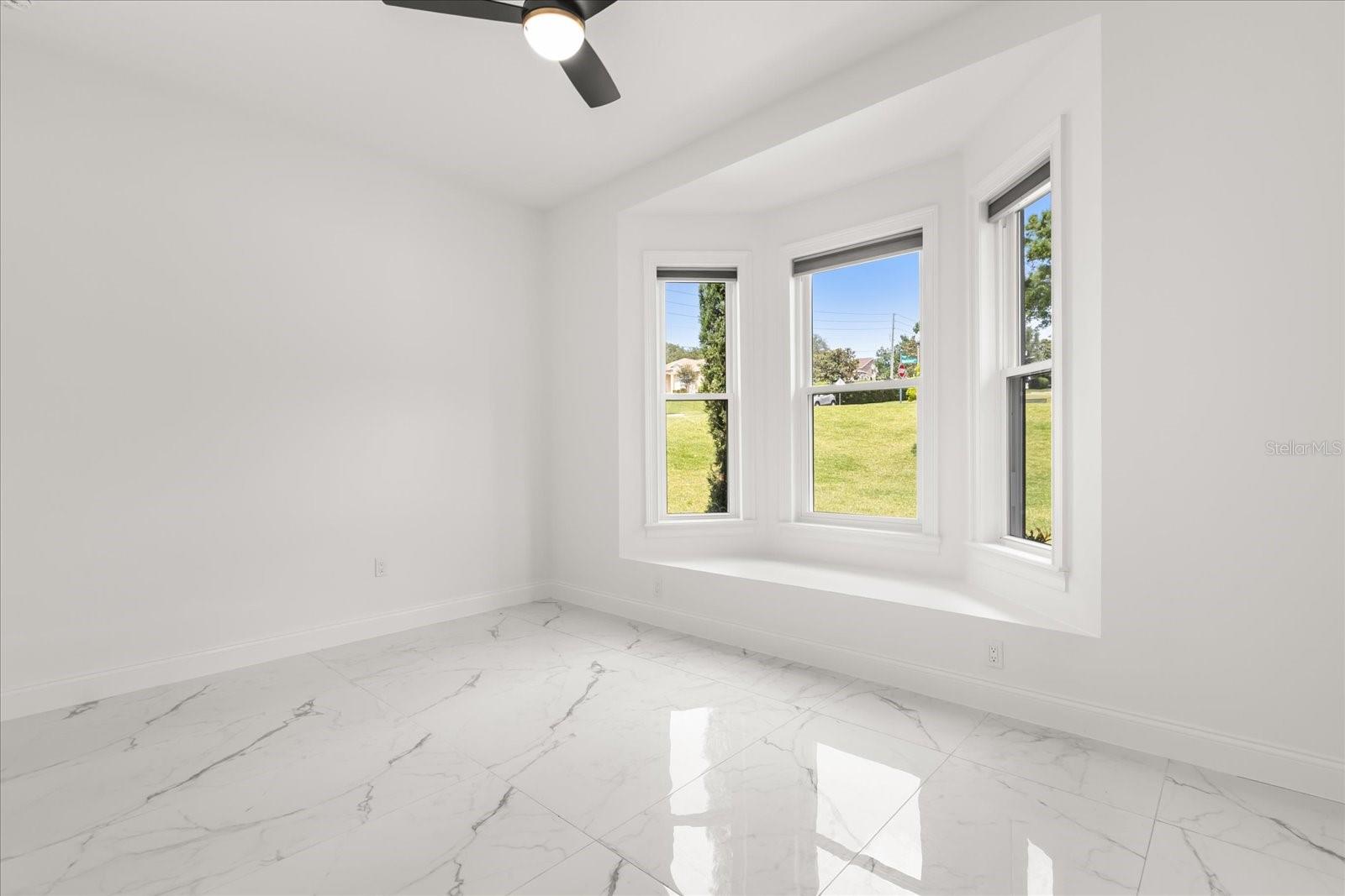 Image 16 of 33 For 16500 Magnolia Terrace Boulevard