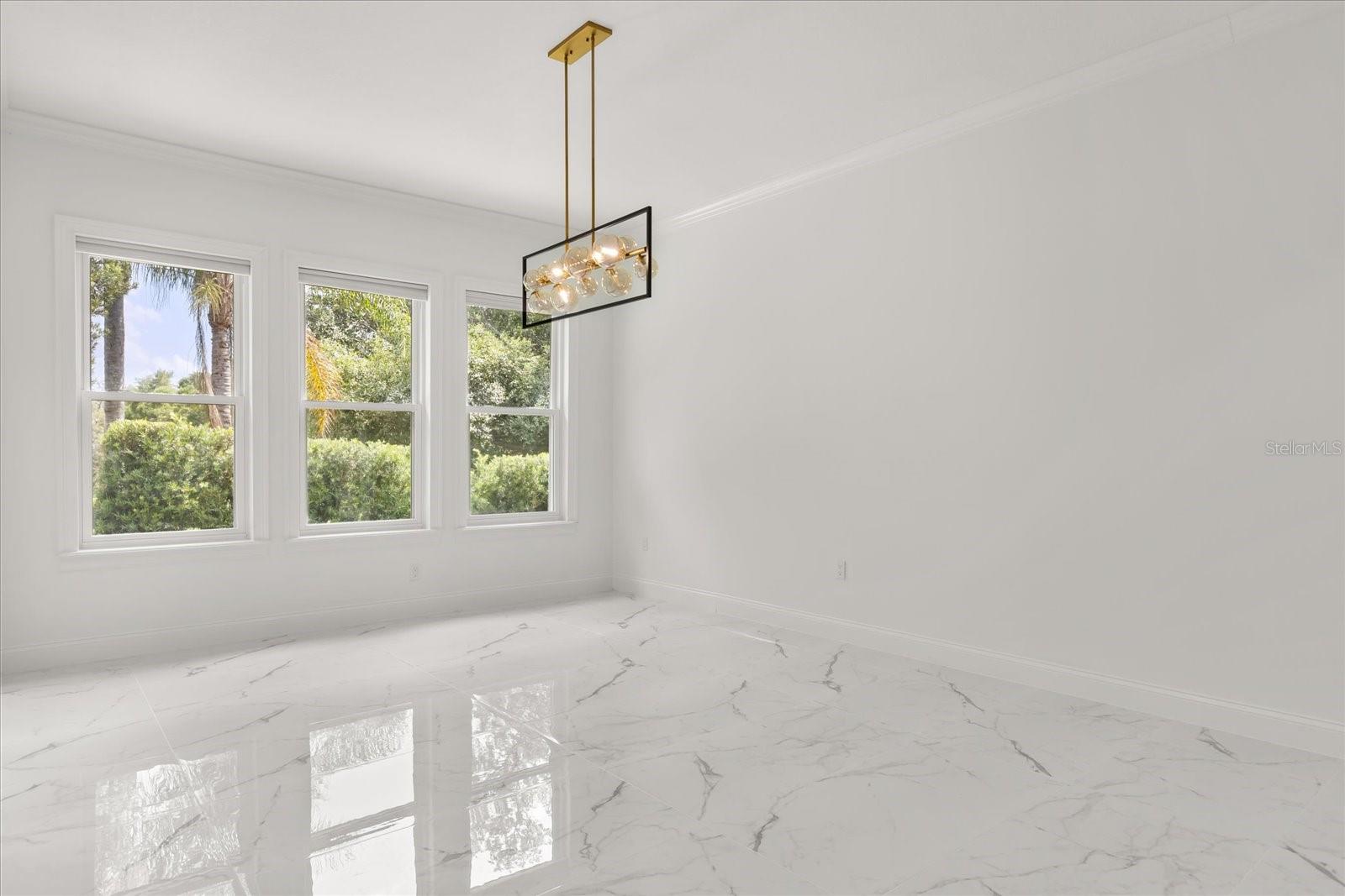 Image 8 of 33 For 16500 Magnolia Terrace Boulevard