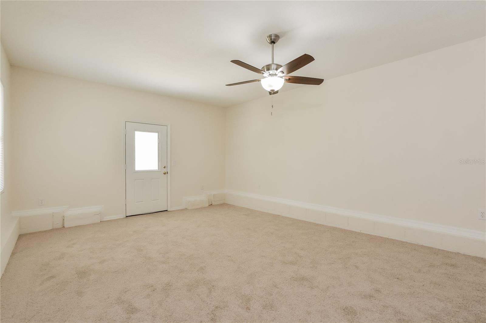 Image 11 of 16 For 245 Williams Avenue
