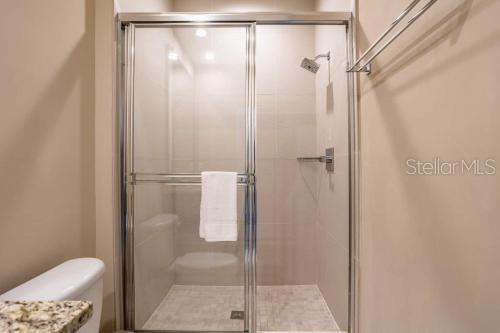 Image 31 of 44 For 7672 Amazonas Street