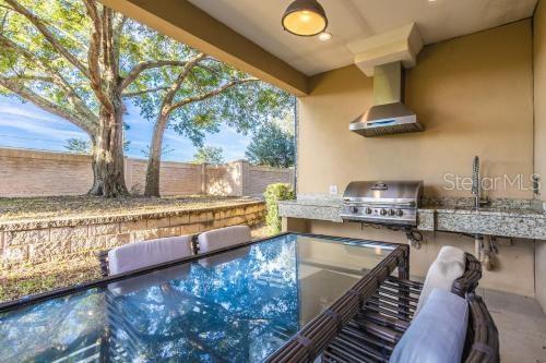 Image 32 of 44 For 7672 Amazonas Street