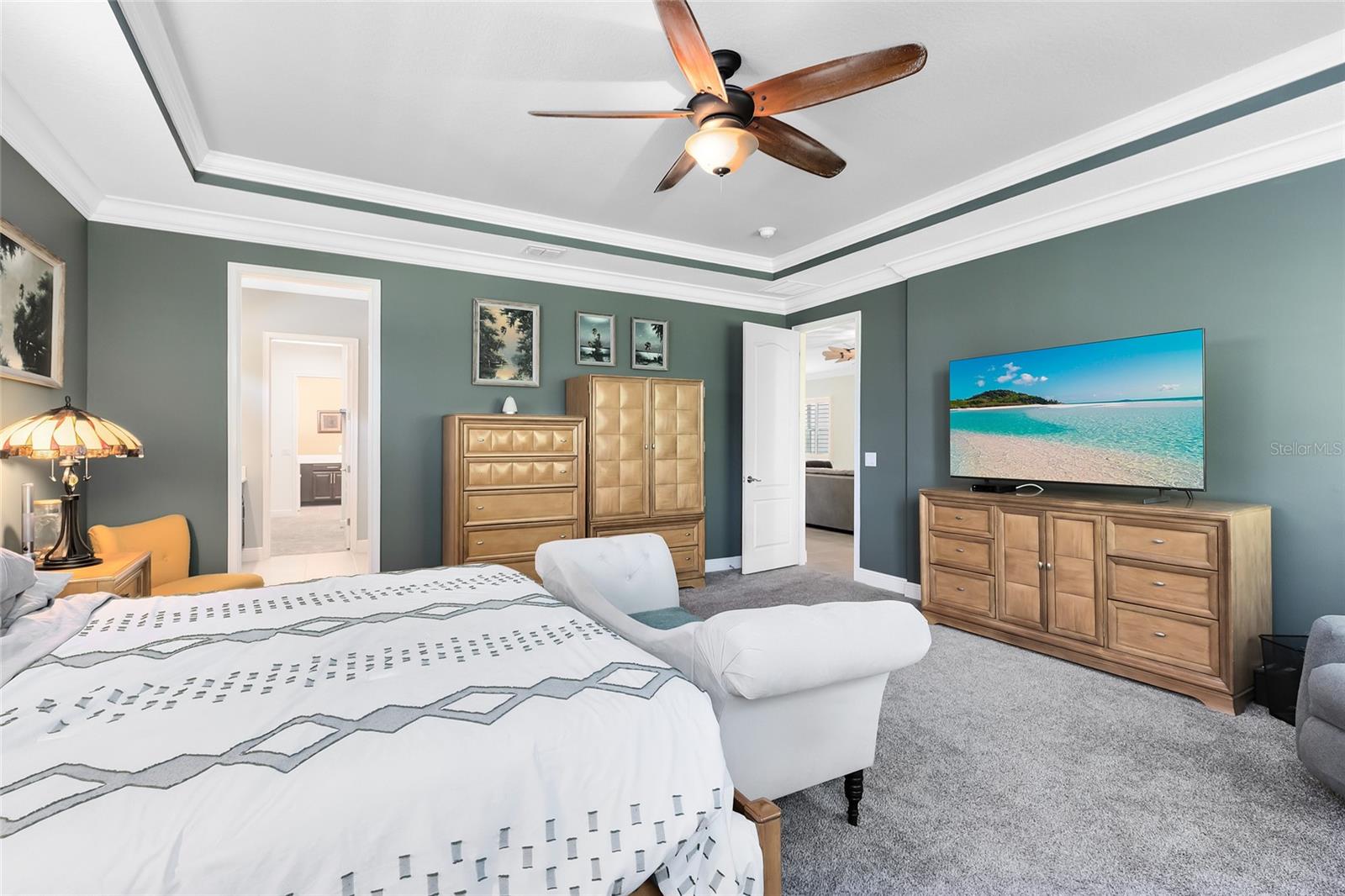 Image 13 of 52 For 10233 Henbury Street