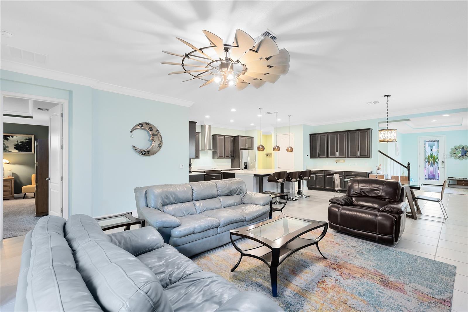 Image 9 of 52 For 10233 Henbury Street
