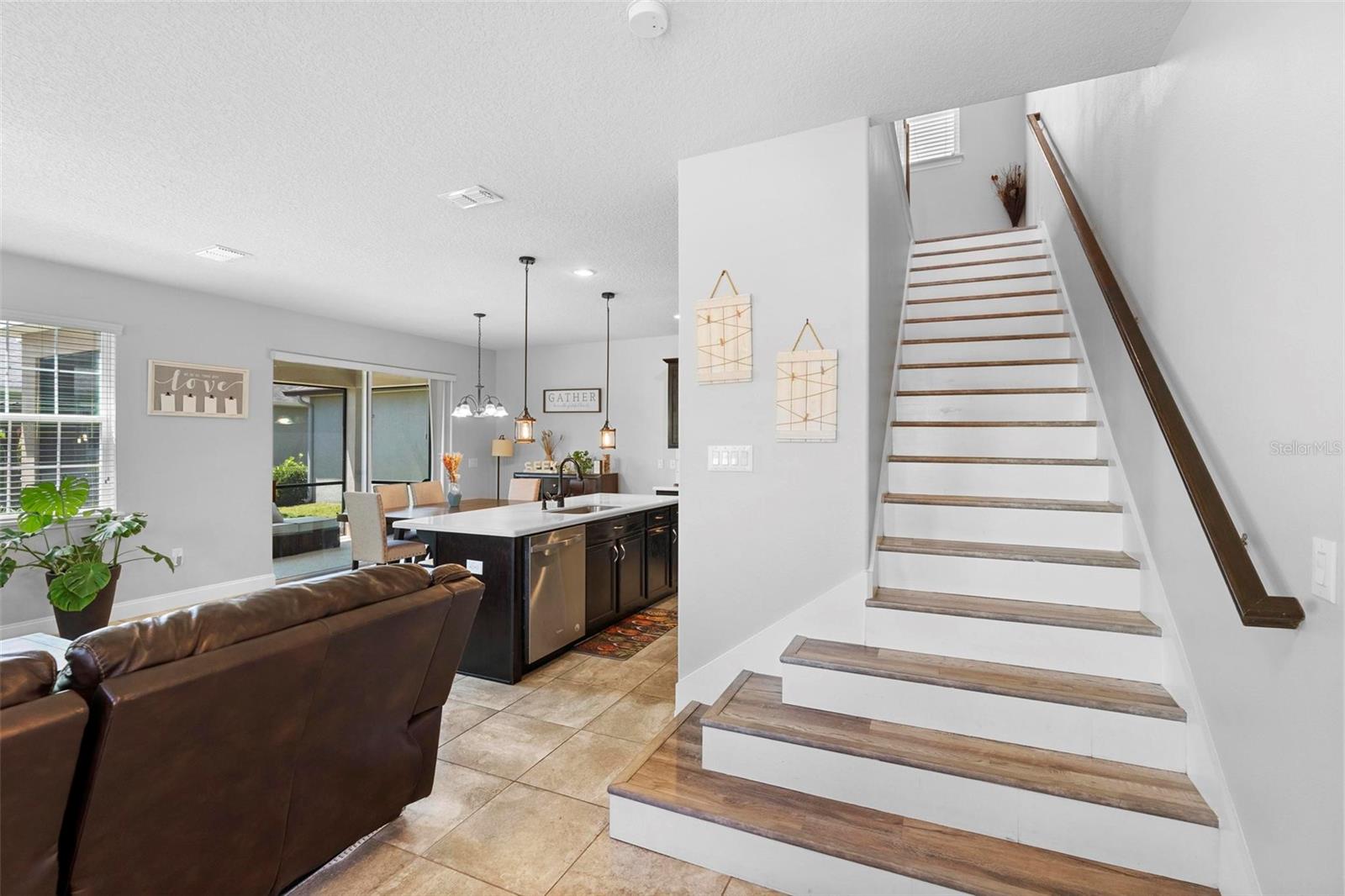 Image 16 of 52 For 3008 Cardillino Way