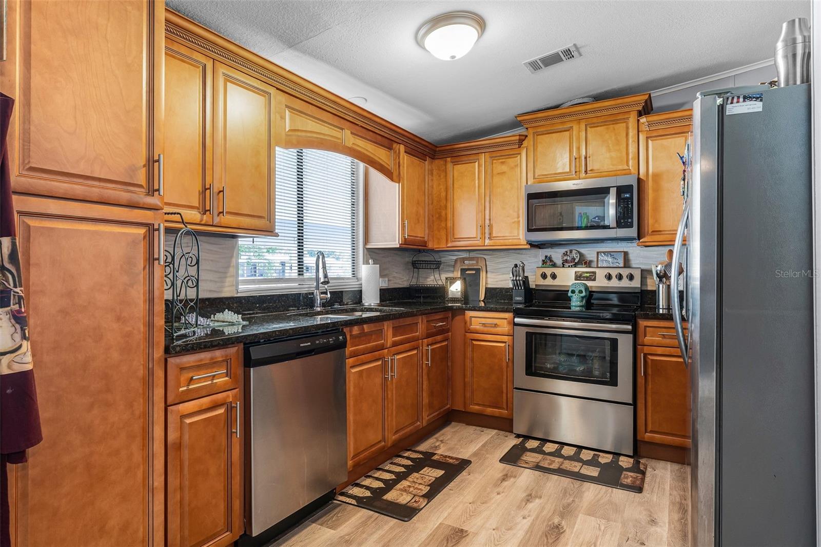 Image 14 of 53 For 2631 Mcdaniel Drive