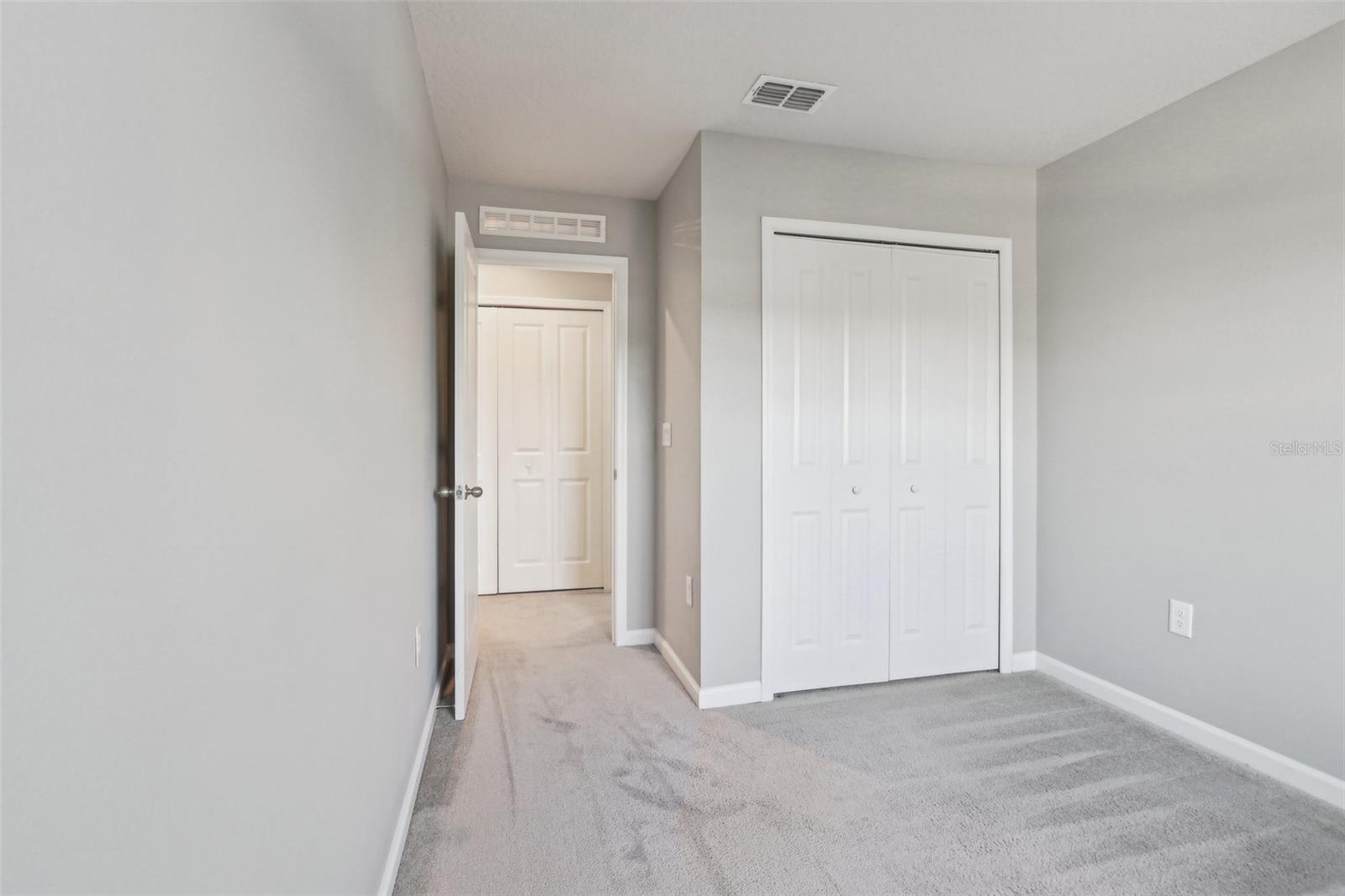 Image 27 of 33 For 6013 Blue Lily Way