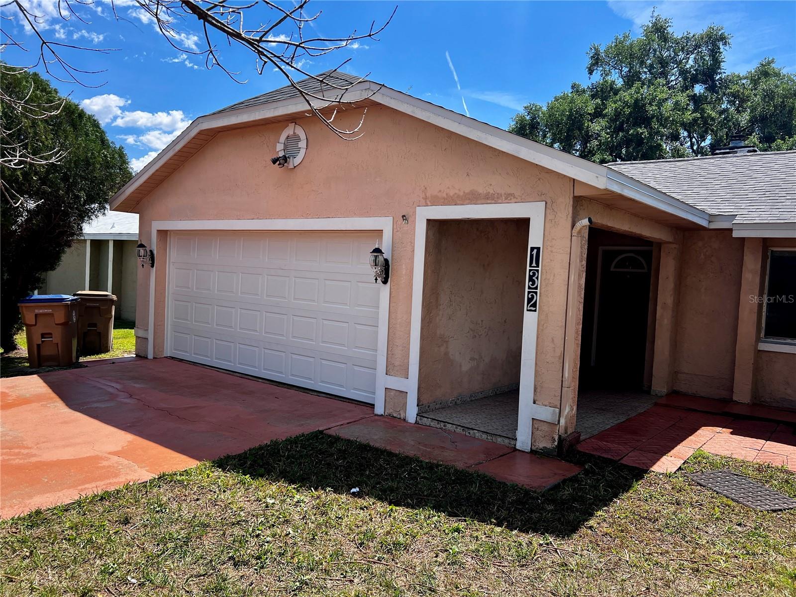 Listing Details for 132 Acapulco Drive, KISSIMMEE, FL 34743