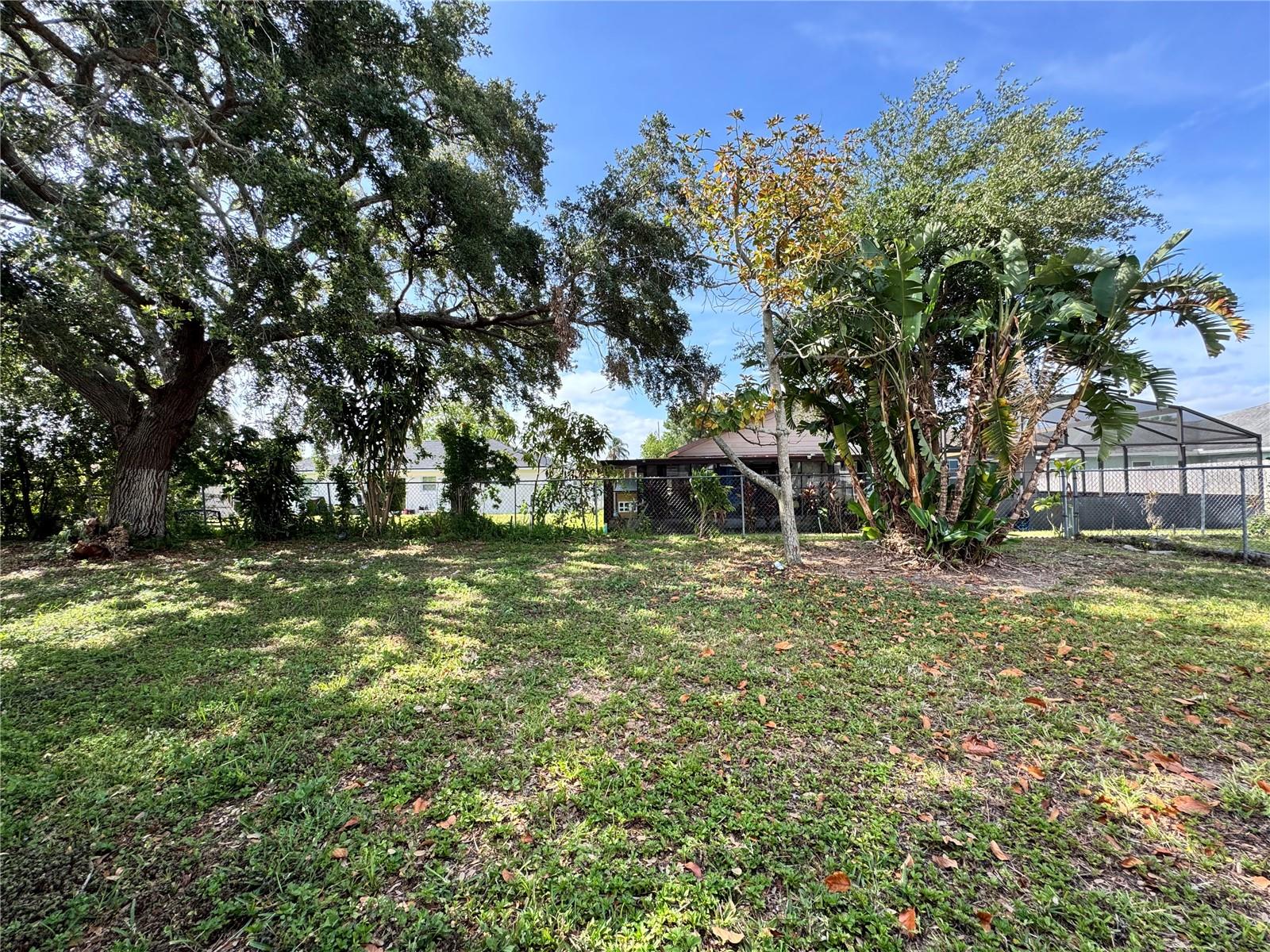 Image 19 of 25 For 132 Acapulco Drive