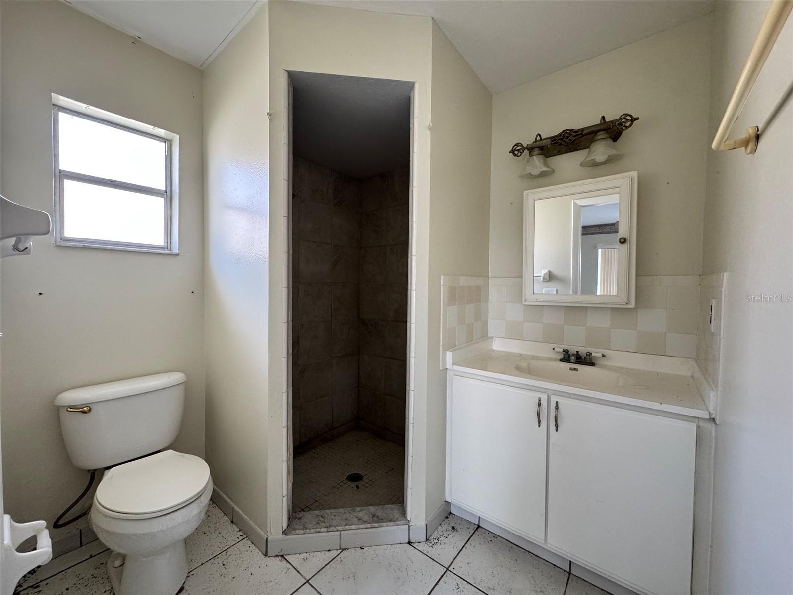 Image 8 of 25 For 132 Acapulco Drive