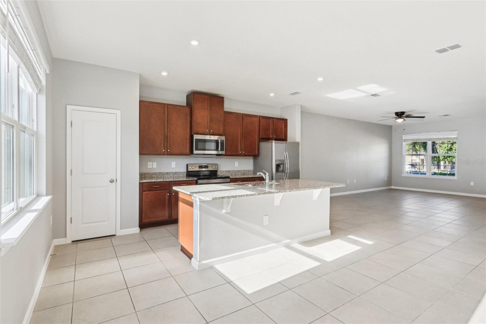 Image 10 of 26 For 6013 Blue Lily Way