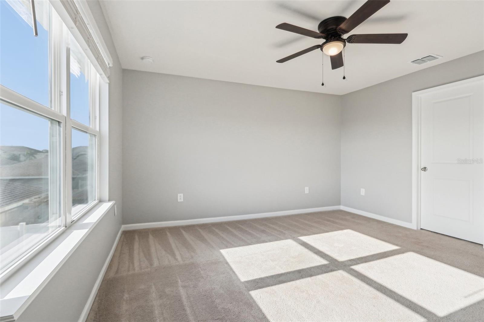 Image 20 of 26 For 6013 Blue Lily Way
