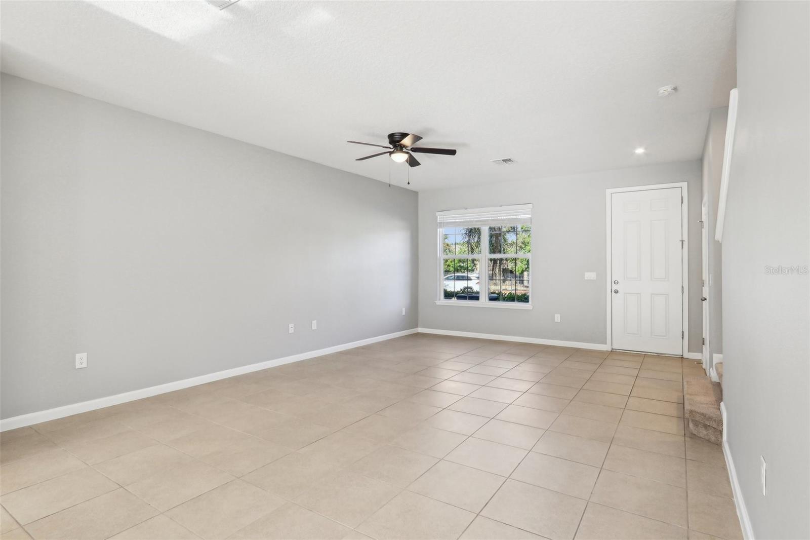 Image 5 of 26 For 6013 Blue Lily Way