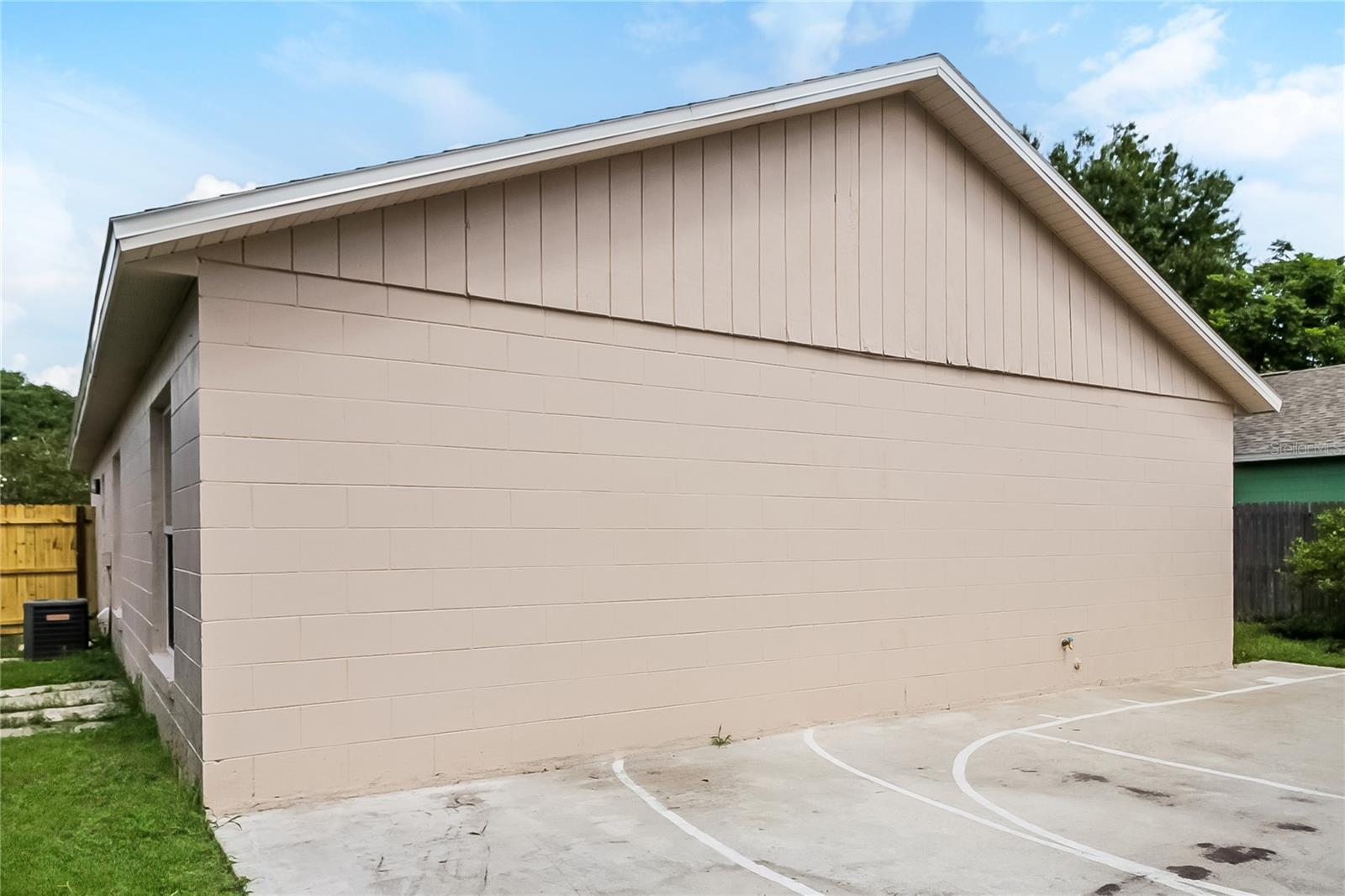 Image 16 of 16 For 1719 Durock Court