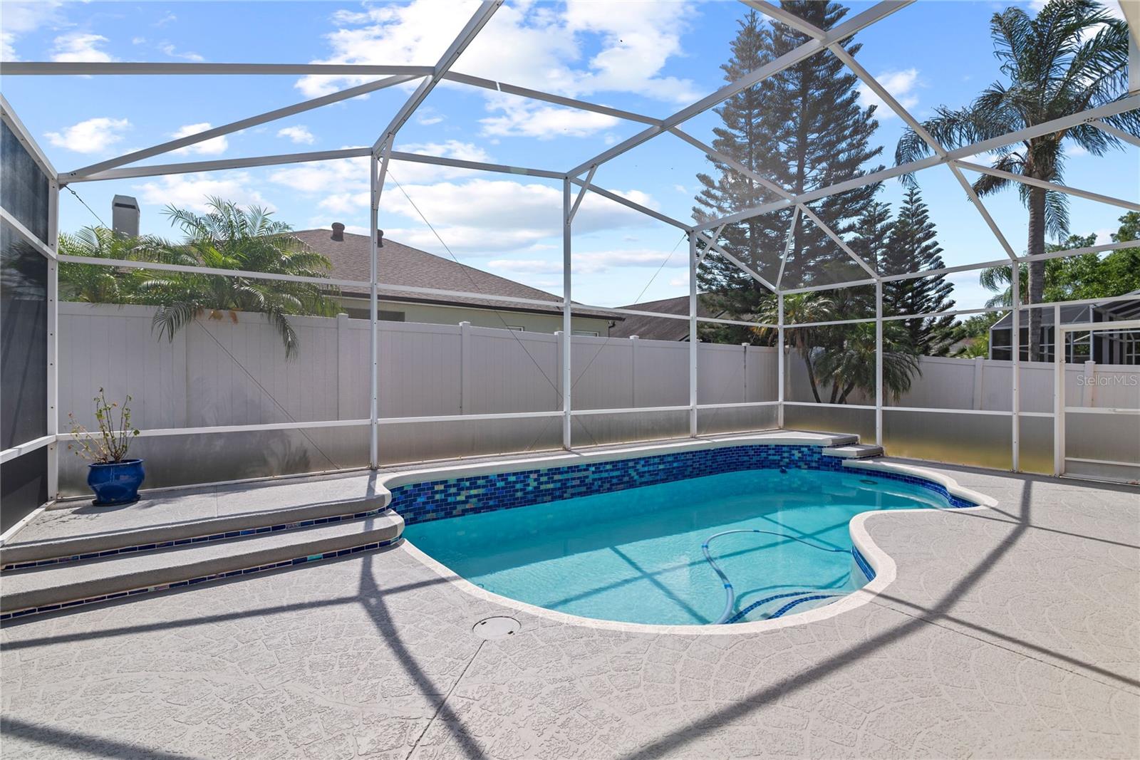 Image 36 of 41 For 802 Pickfair Terrace
