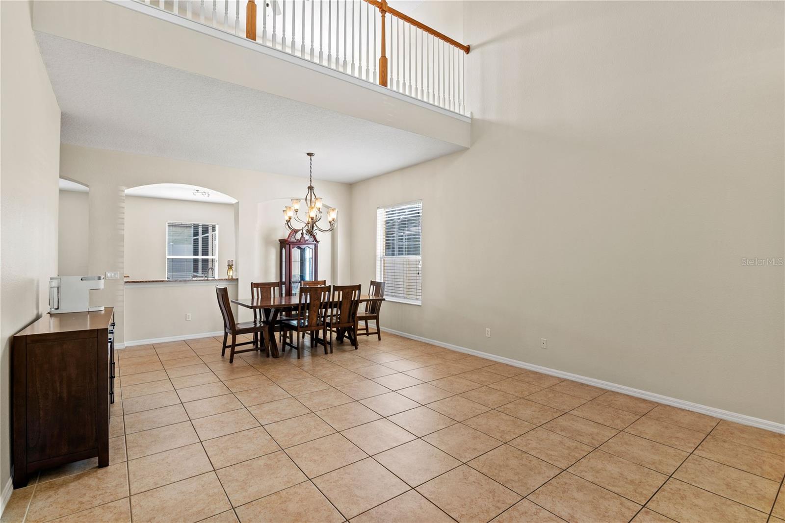 Image 6 of 41 For 802 Pickfair Terrace