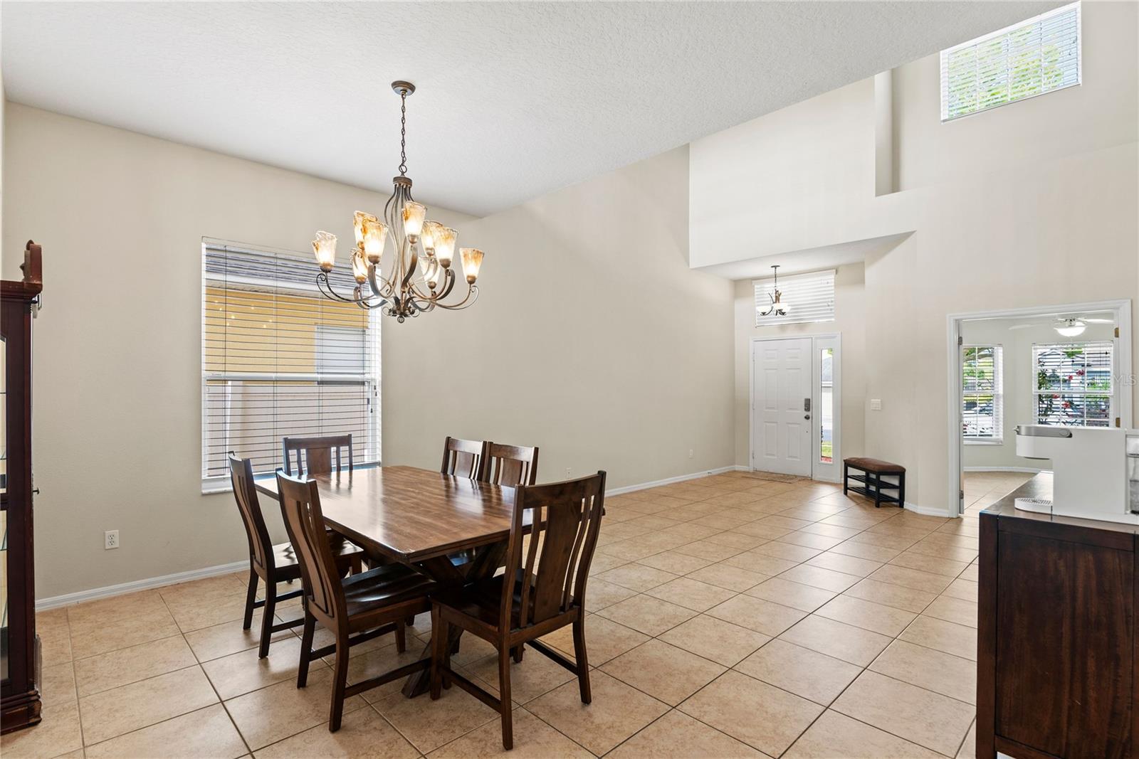 Image 7 of 41 For 802 Pickfair Terrace
