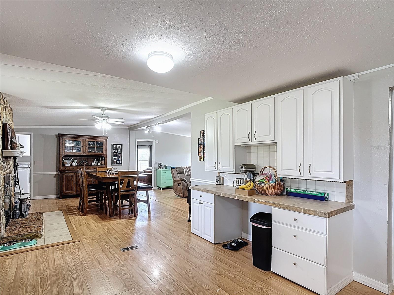 Image 30 of 71 For 900 Moonlight Court