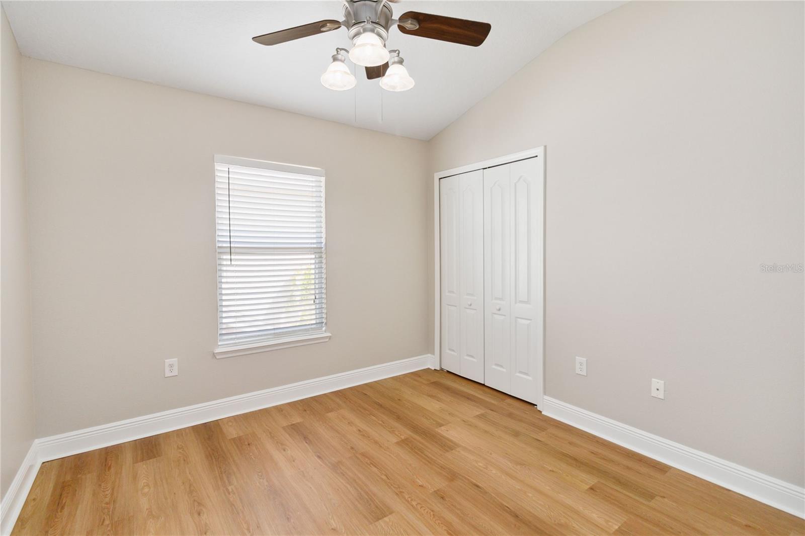 Image 17 of 31 For 6434 Goldenrod Road 17b