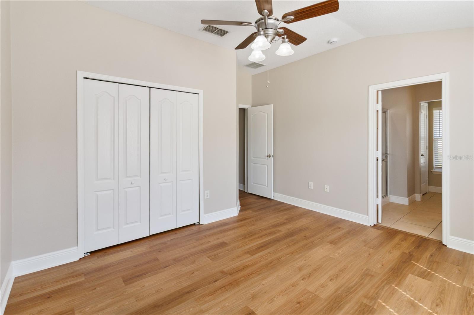 Image 20 of 31 For 6434 Goldenrod Road 17b