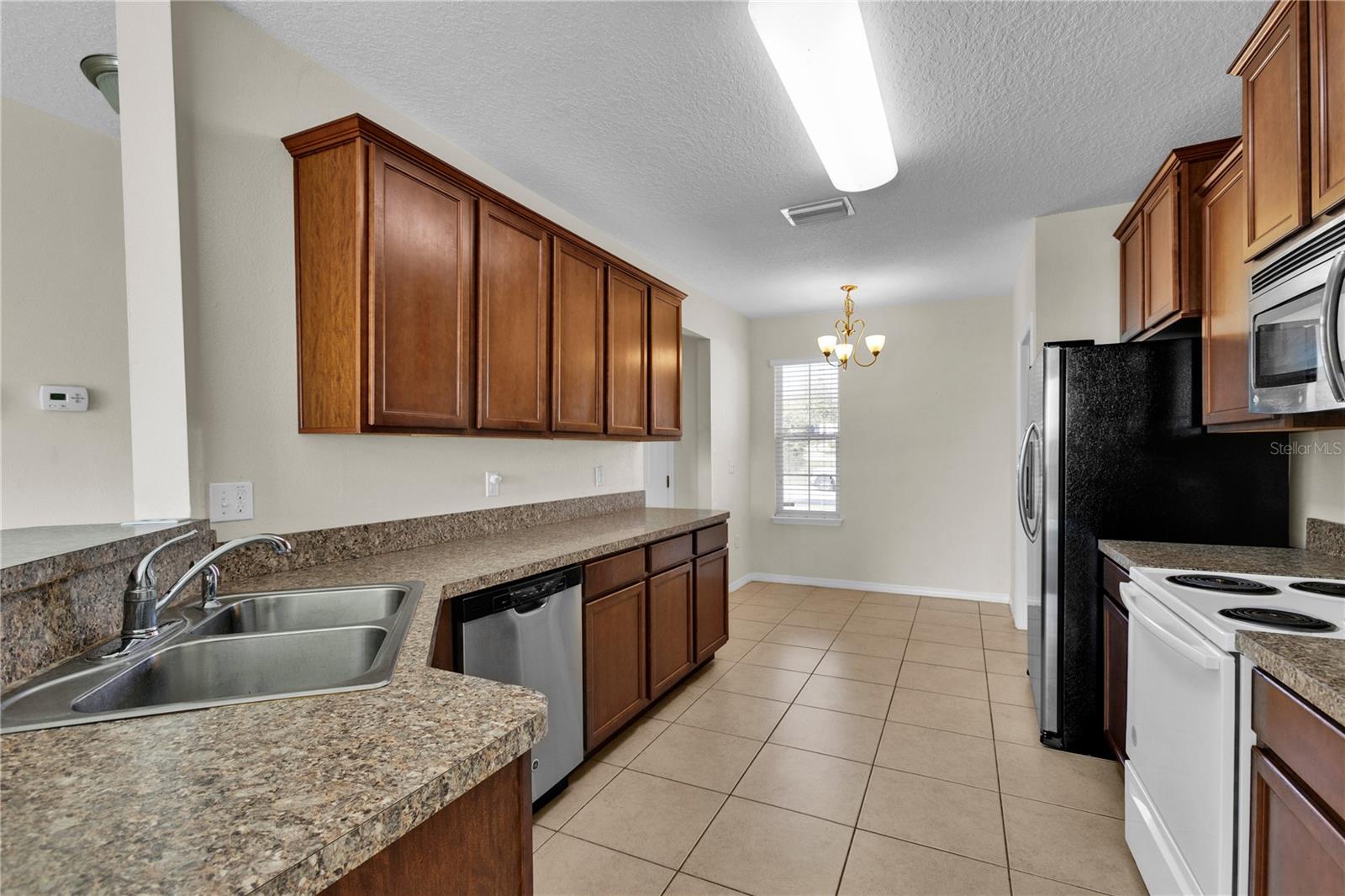 Image 3 of 10 For 9002 Orange Blossom Loop