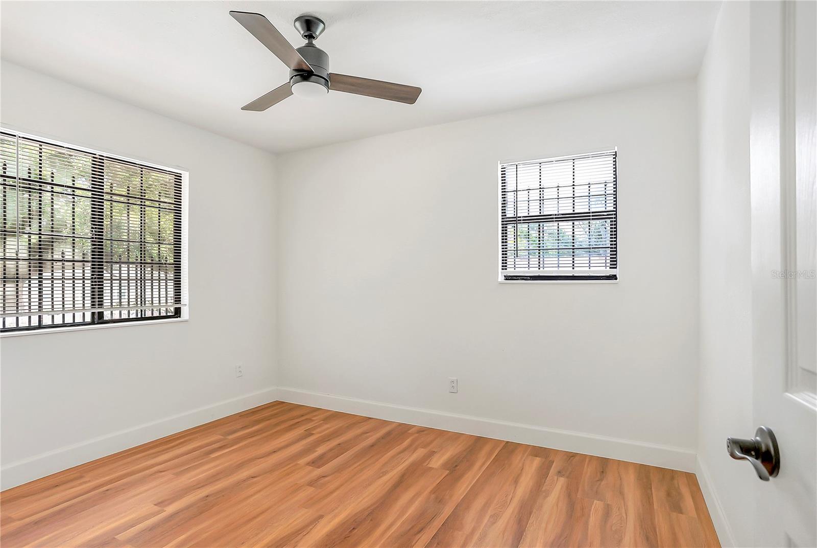 Image 13 of 23 For 4922 Huppel Avenue