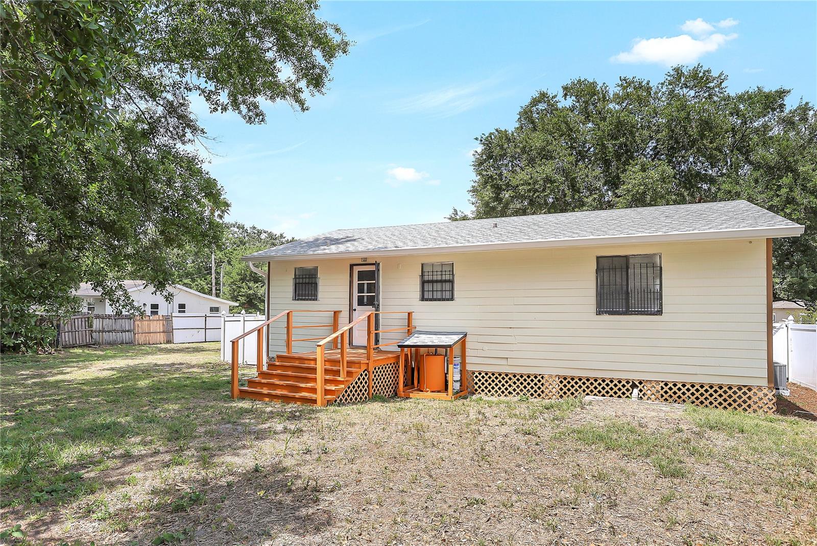 Image 18 of 23 For 4922 Huppel Avenue