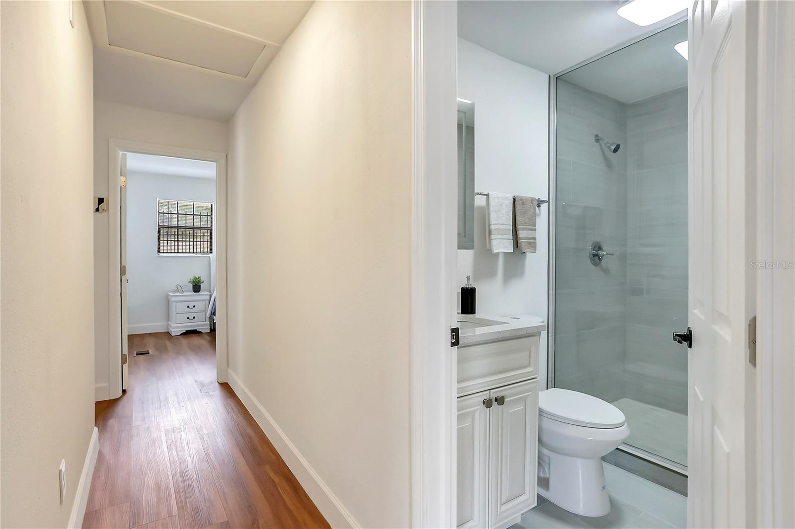 Image 7 of 23 For 4922 Huppel Avenue