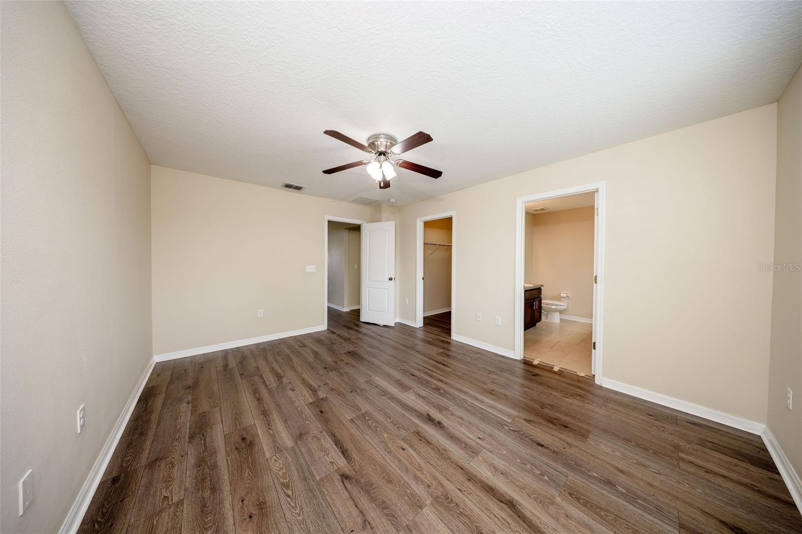 Image 15 of 36 For 2743 River Landing Drive