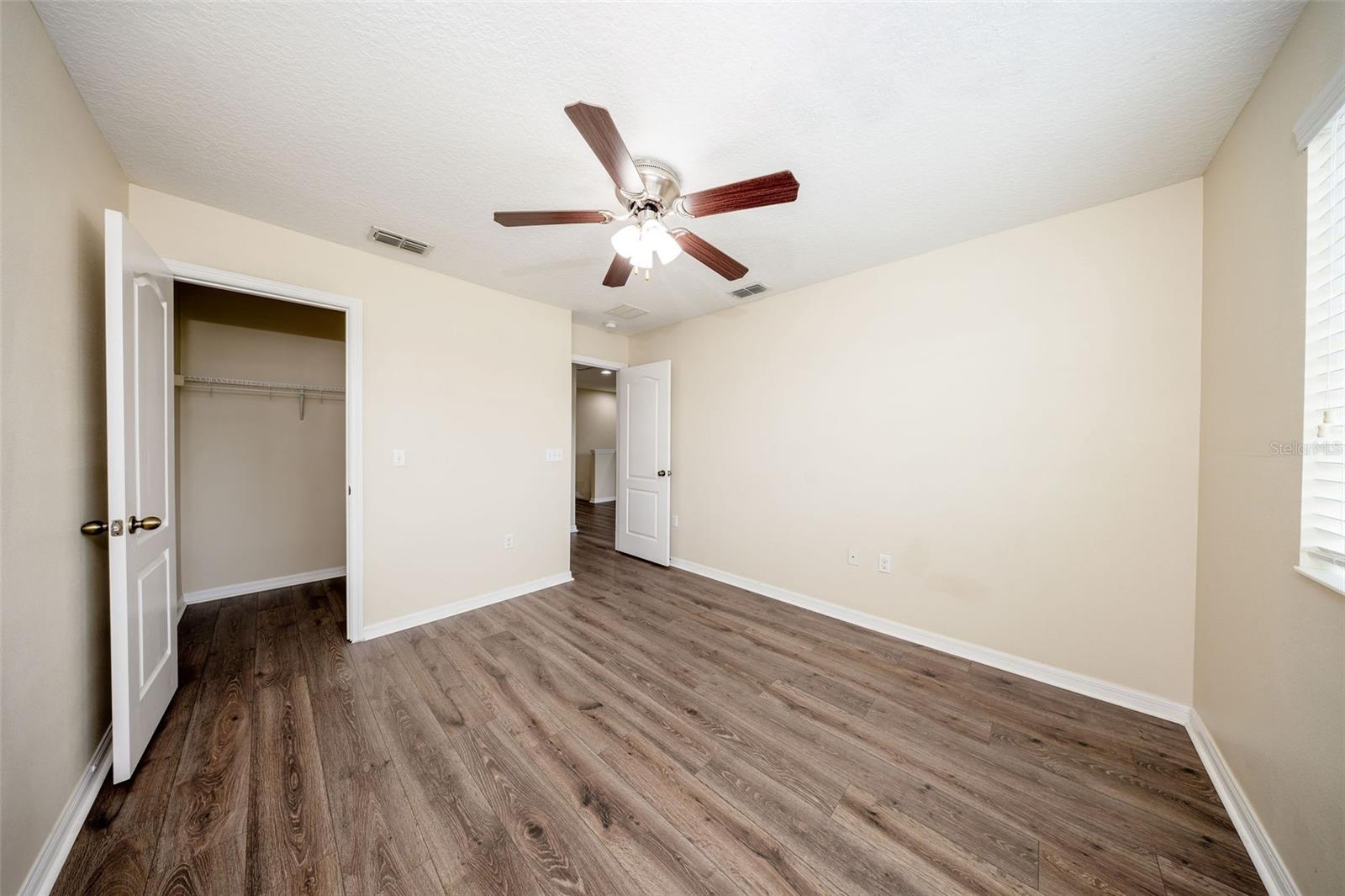 Image 20 of 36 For 2743 River Landing Drive