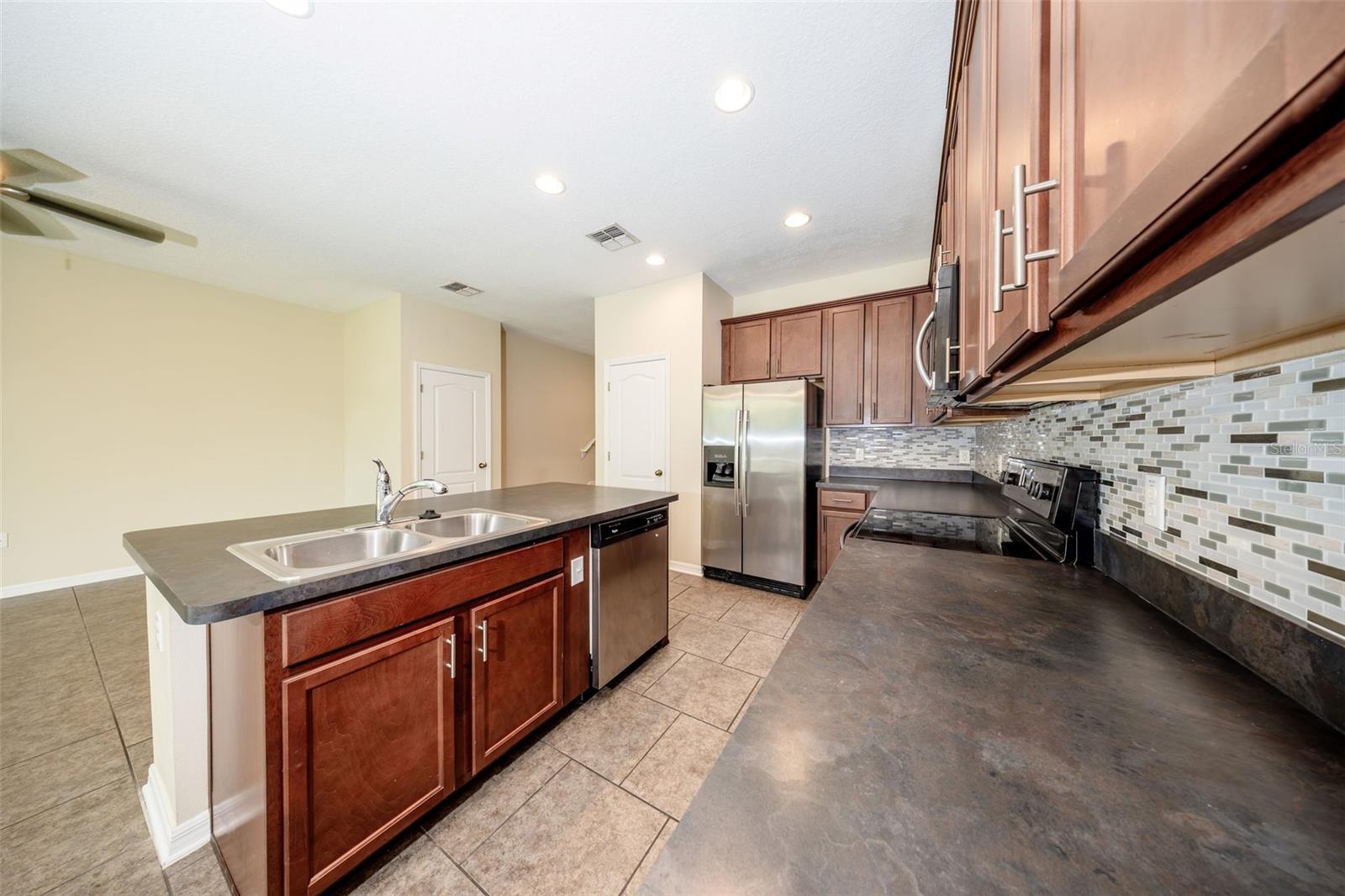 Image 7 of 36 For 2743 River Landing Drive