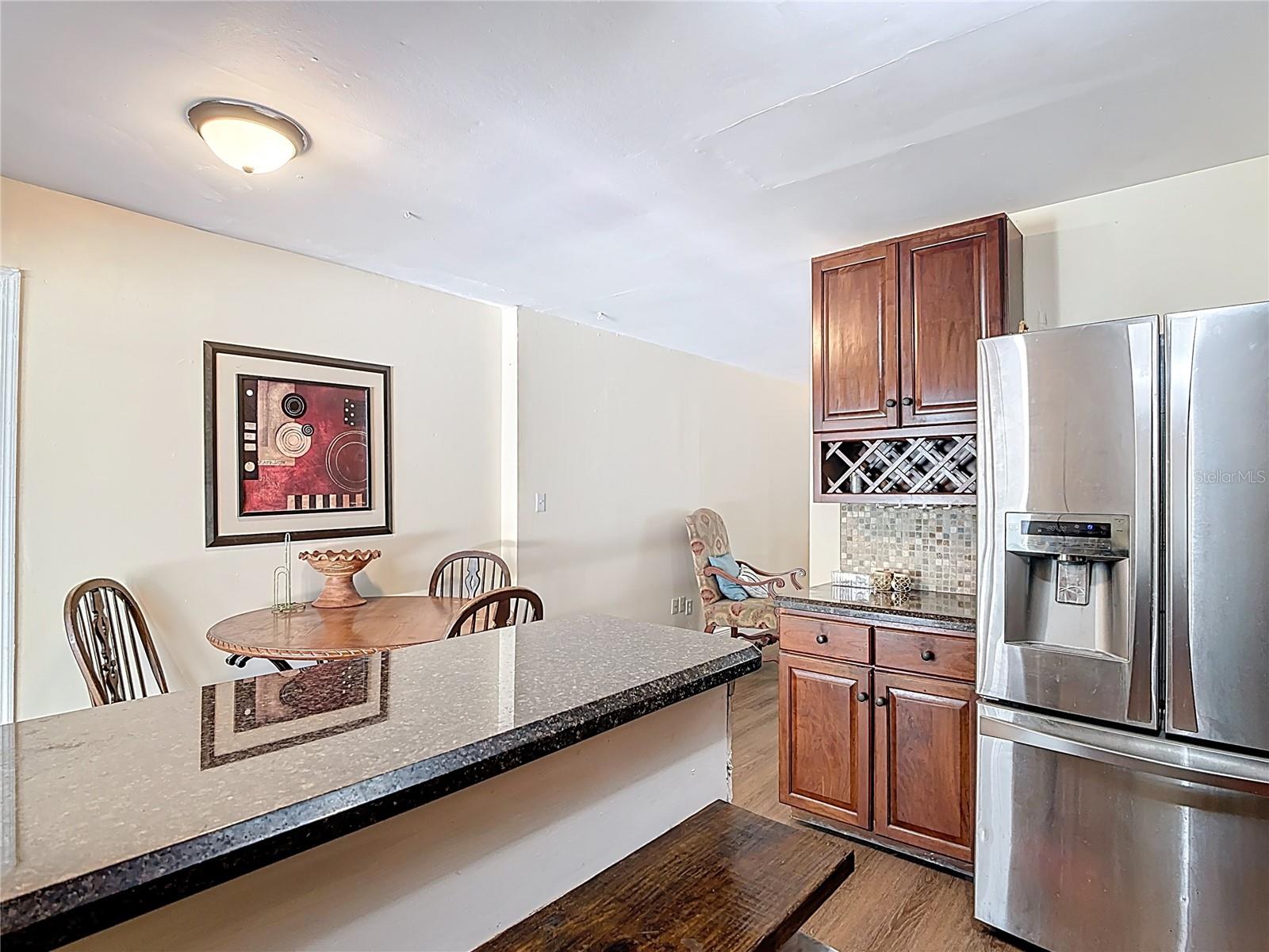 Image 12 of 49 For 1901 Rose Boulevard