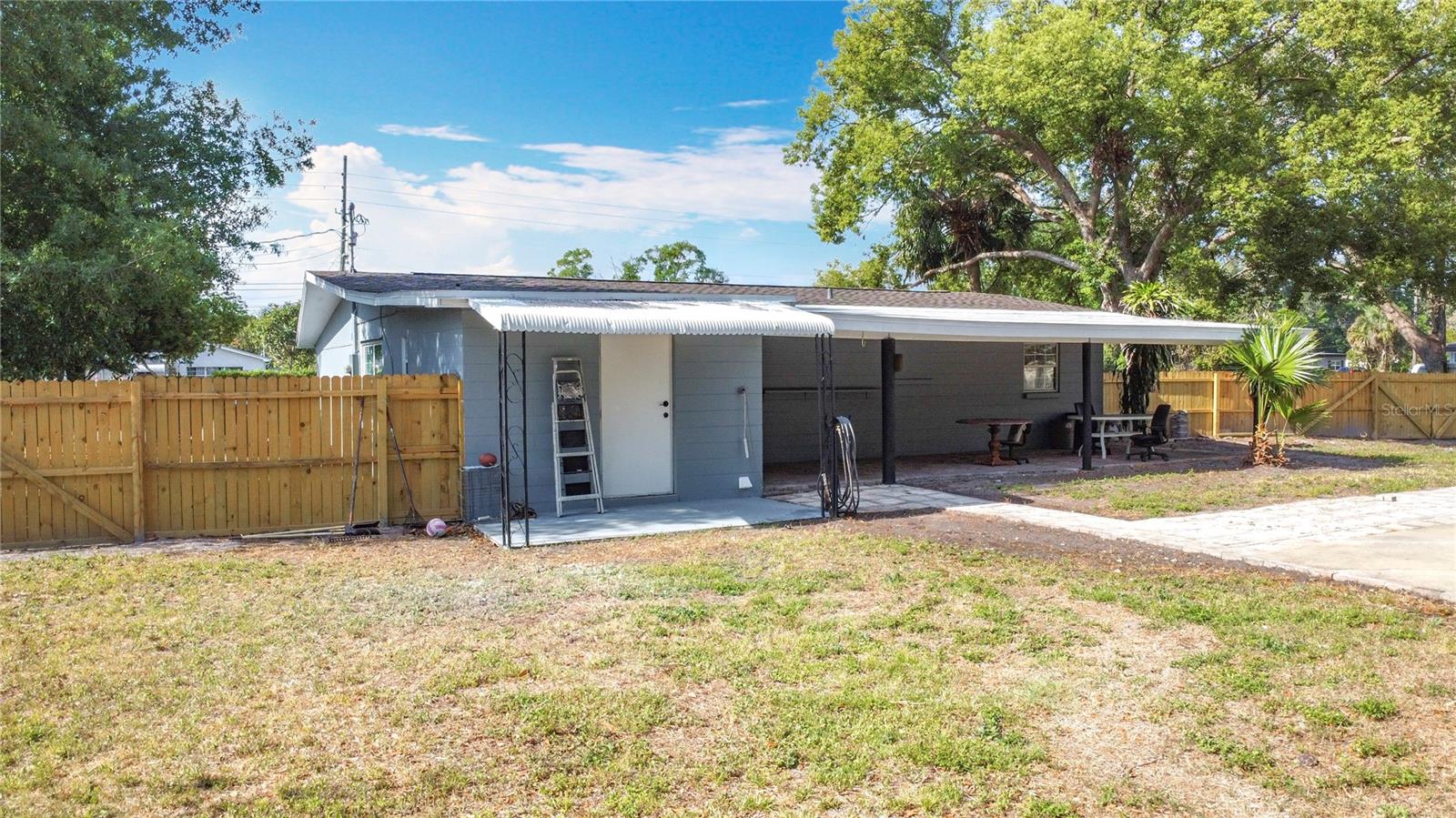 Image 42 of 49 For 1901 Rose Boulevard