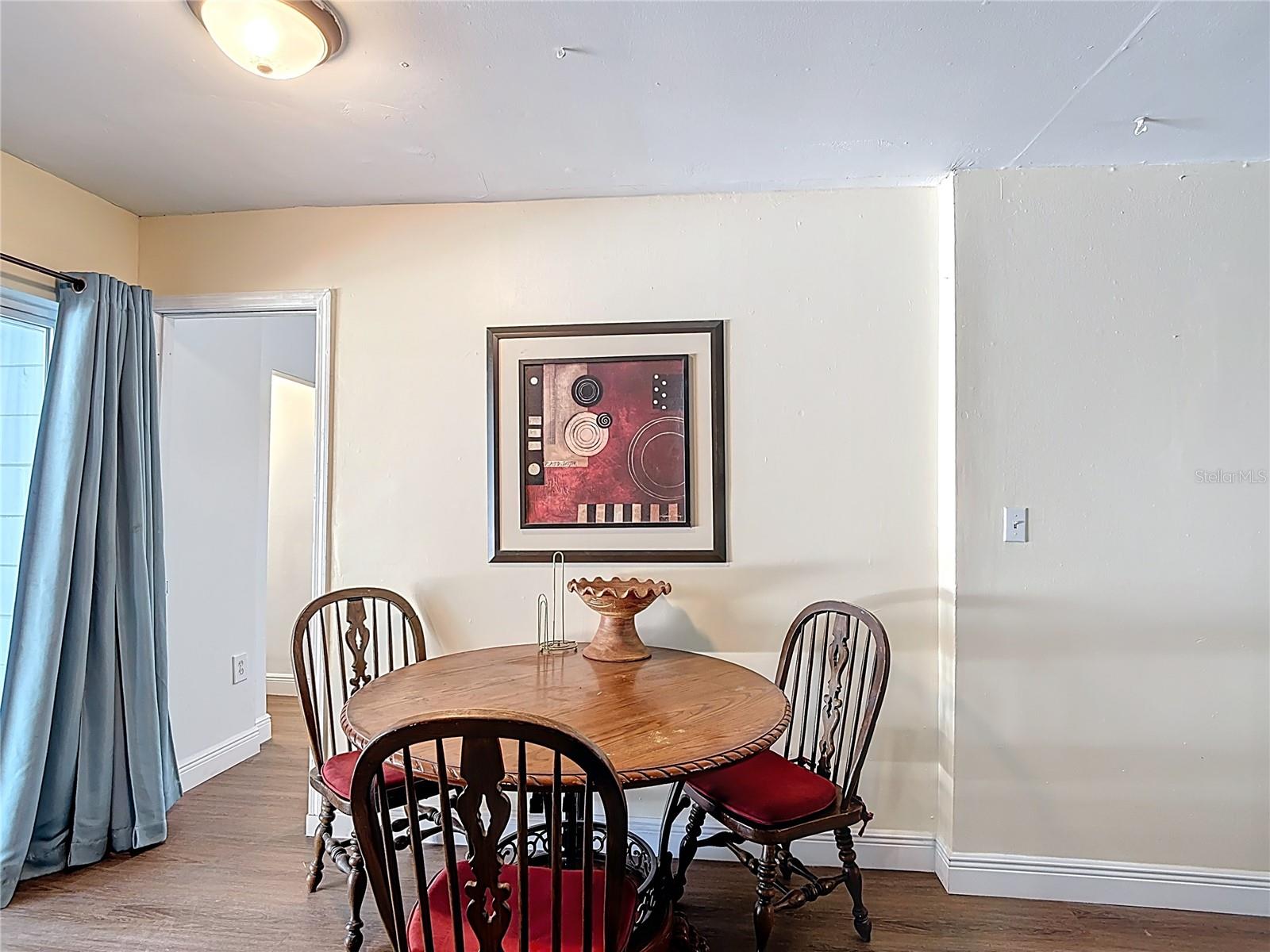 Image 6 of 49 For 1901 Rose Boulevard