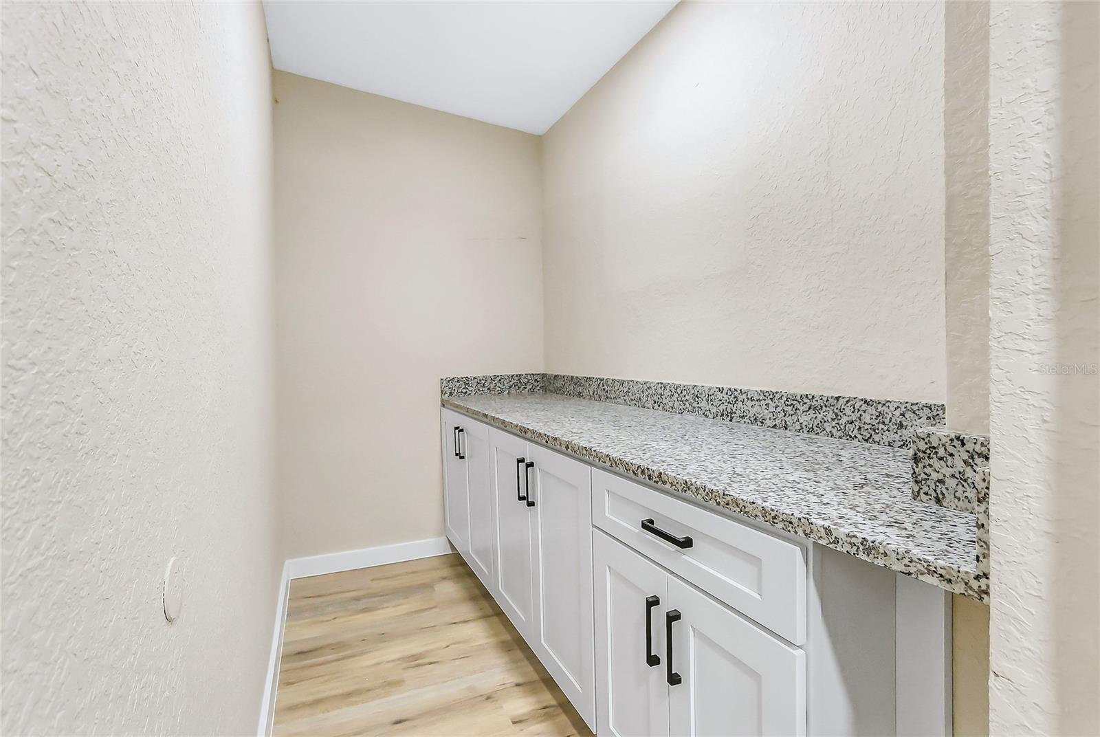 Image 12 of 36 For 451 5th Street
