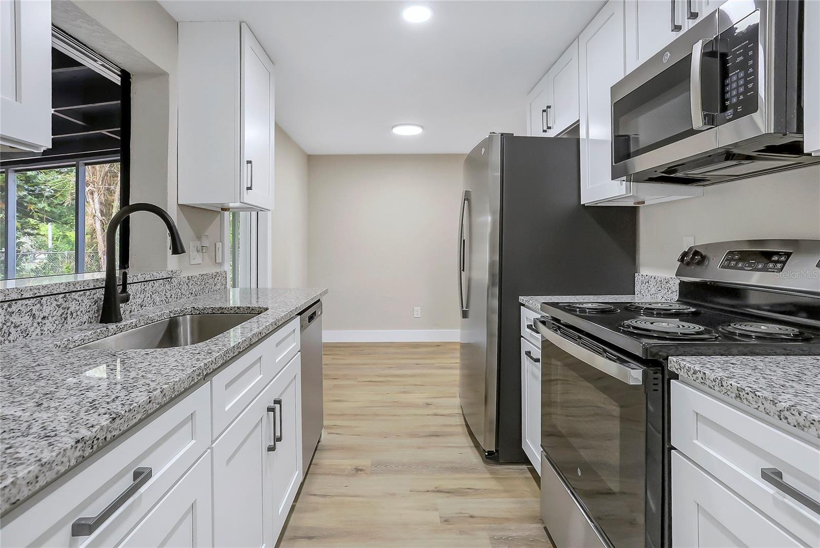 Image 14 of 36 For 451 5th Street
