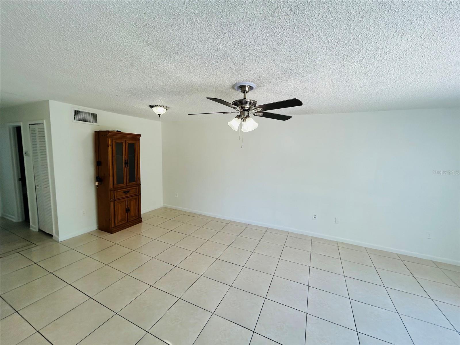 Image 4 of 10 For 4316 Lakeway Drive 12g
