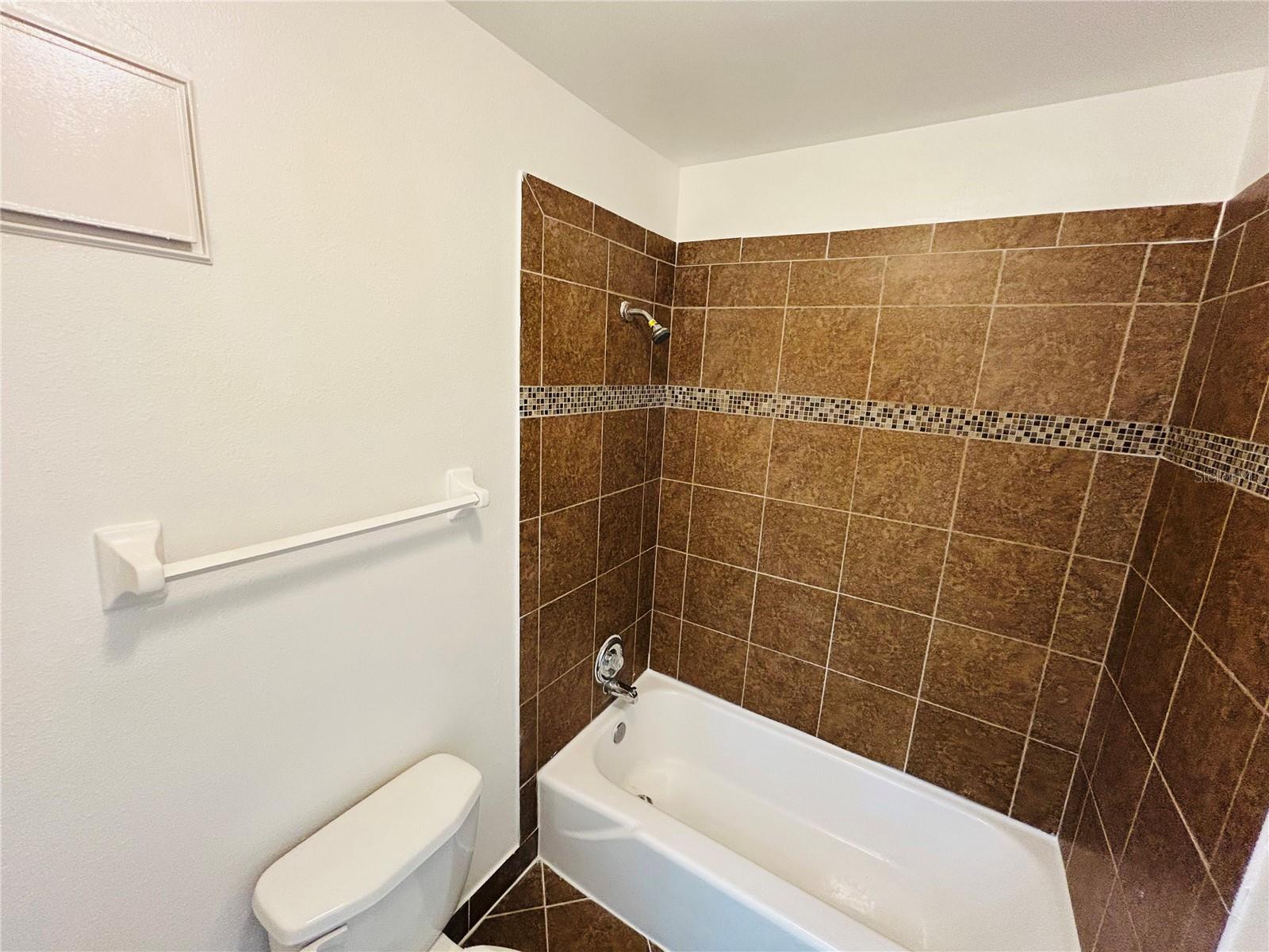 Image 10 of 10 For 4328 Lakeway Drive K