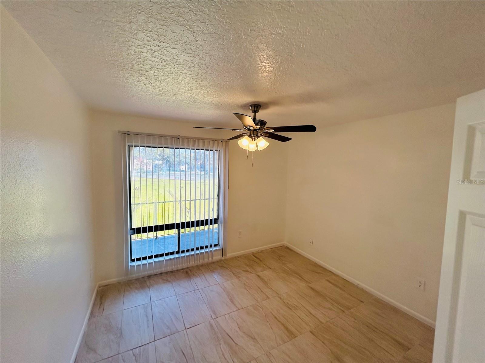 Image 6 of 10 For 4328 Lakeway Drive K