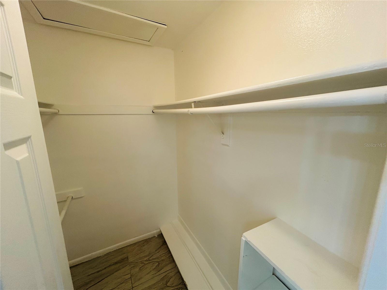 Image 8 of 10 For 4328 Lakeway Drive K