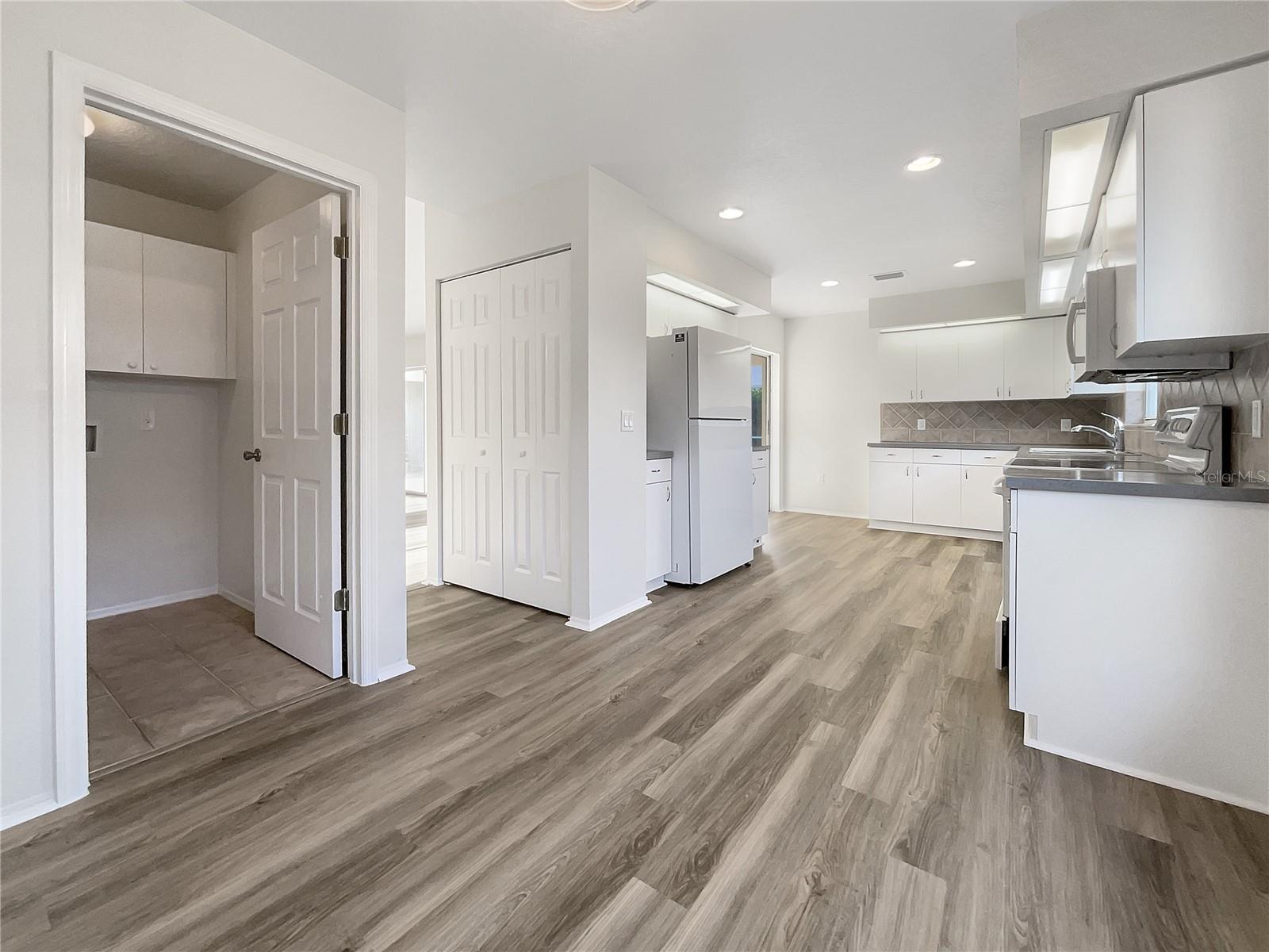 Image 13 of 28 For 3403 30th Lane E