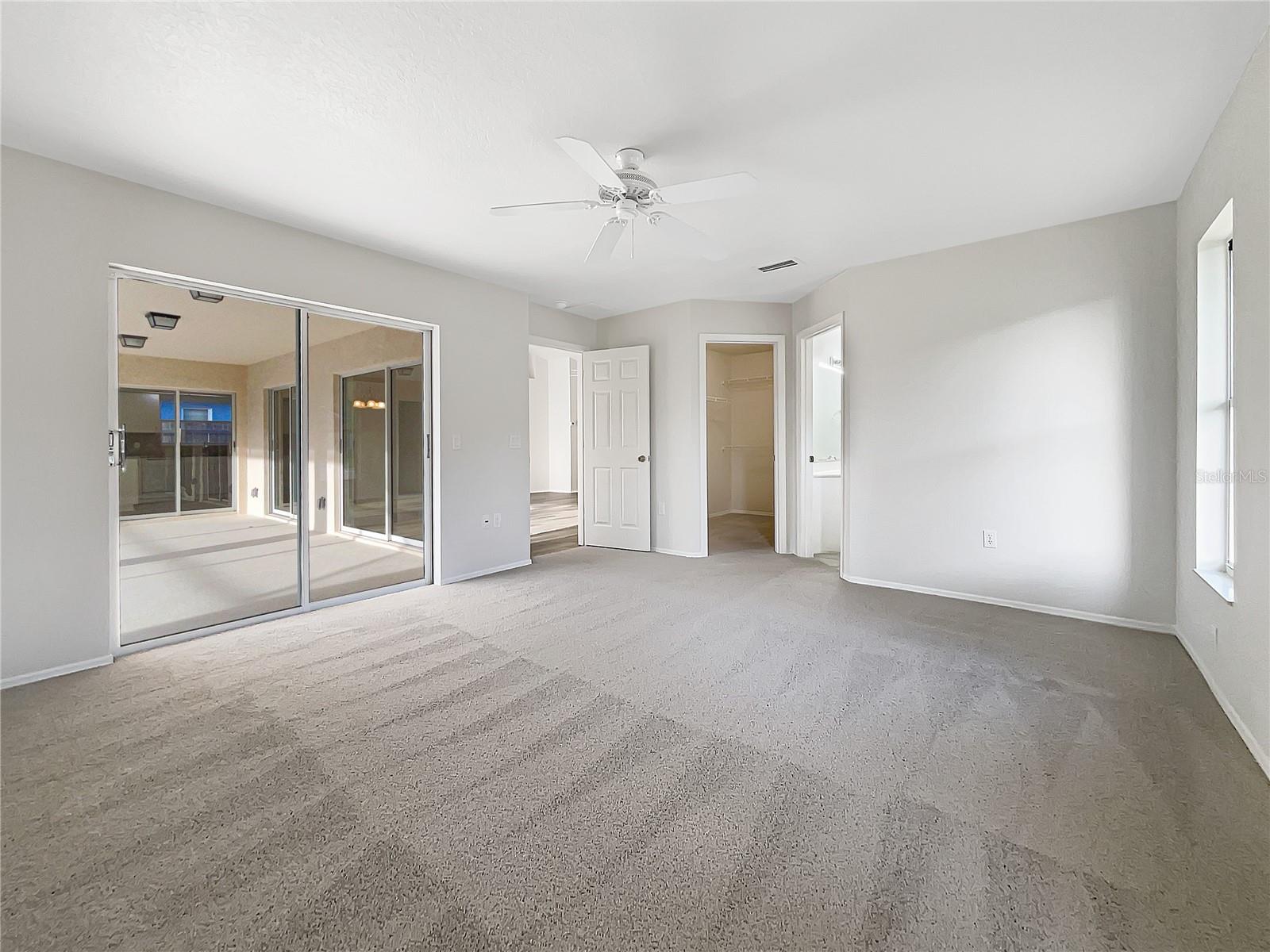 Image 17 of 28 For 3403 30th Lane E