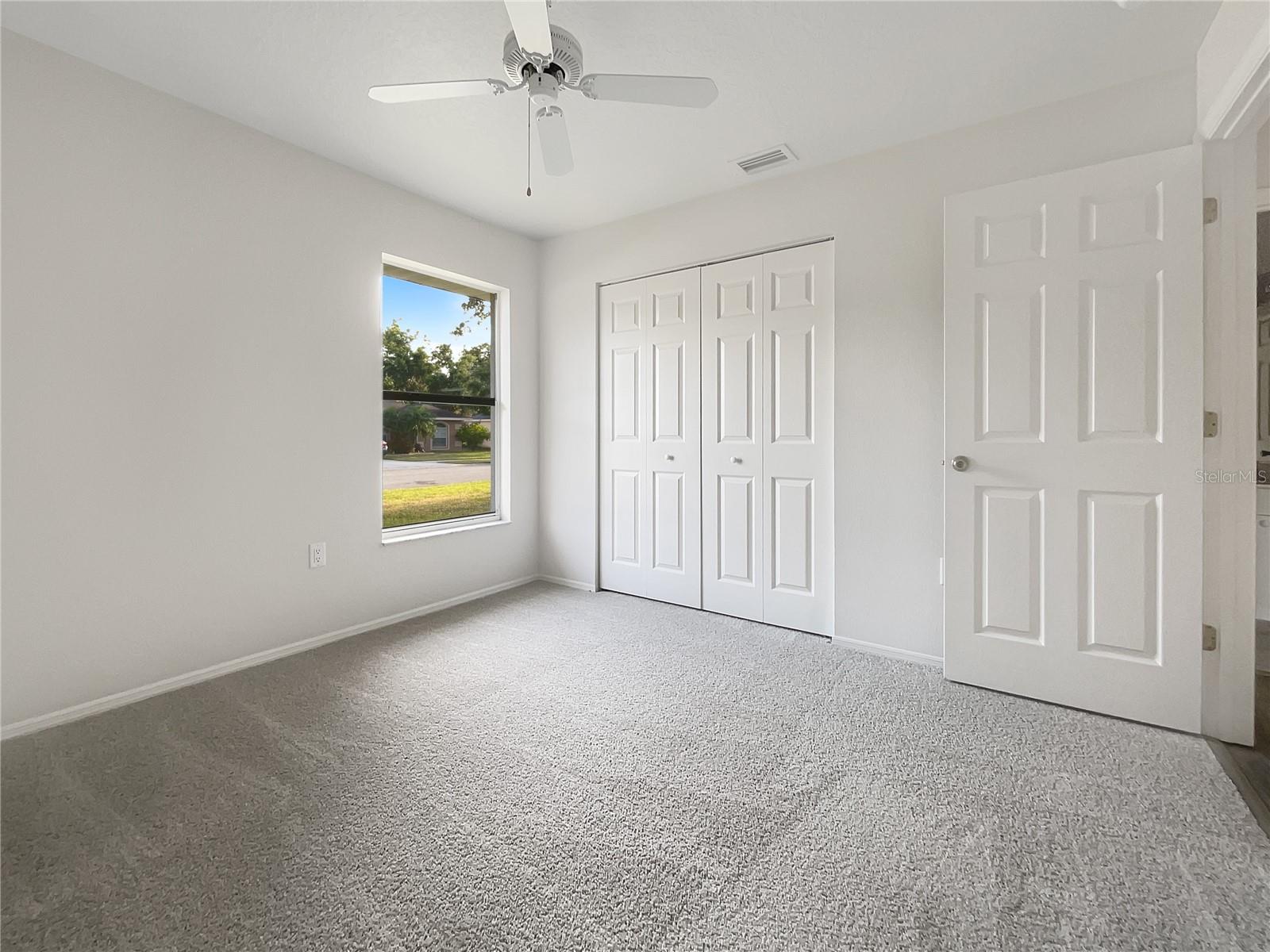 Image 18 of 28 For 3403 30th Lane E