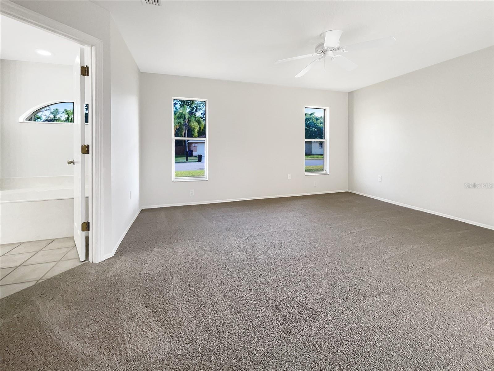 Image 19 of 28 For 3403 30th Lane E