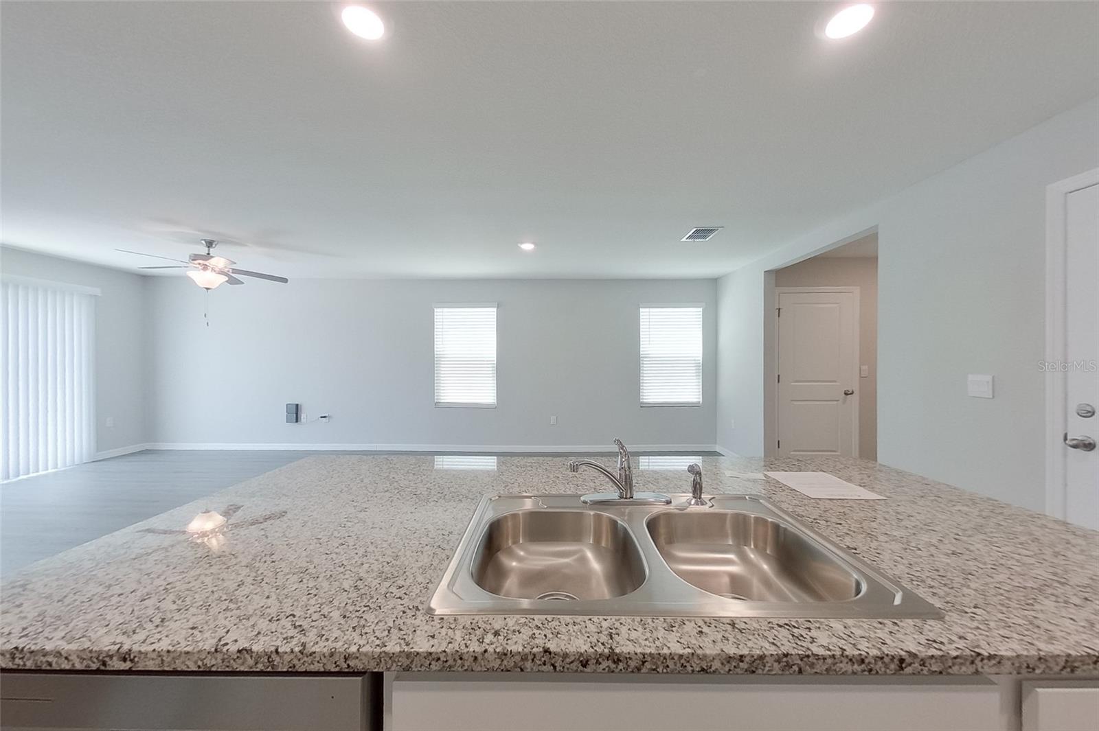 Image 9 of 31 For 8613 43rd Terrace