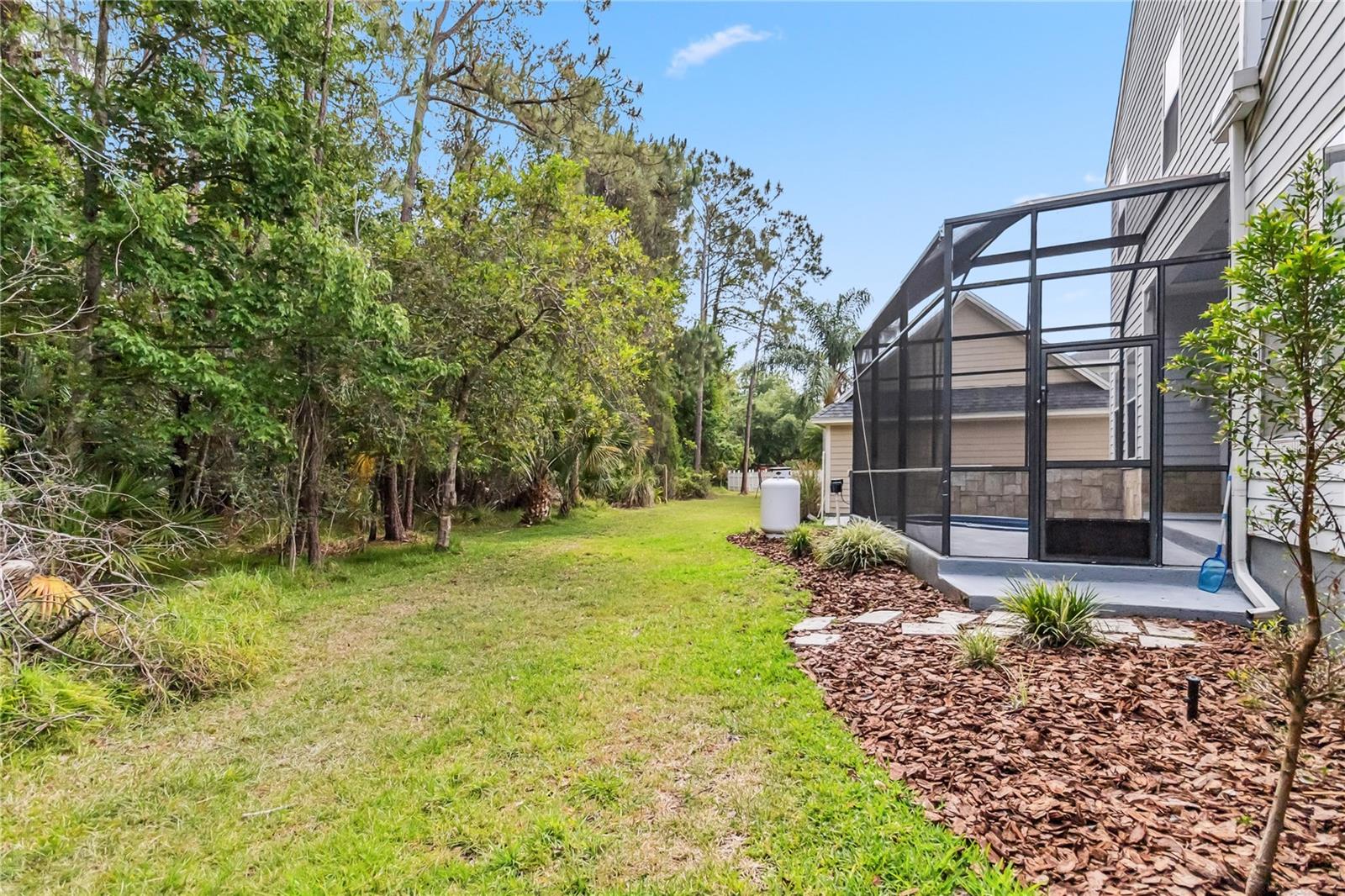 Image 7 of 46 For 1013 Maiden Terrace