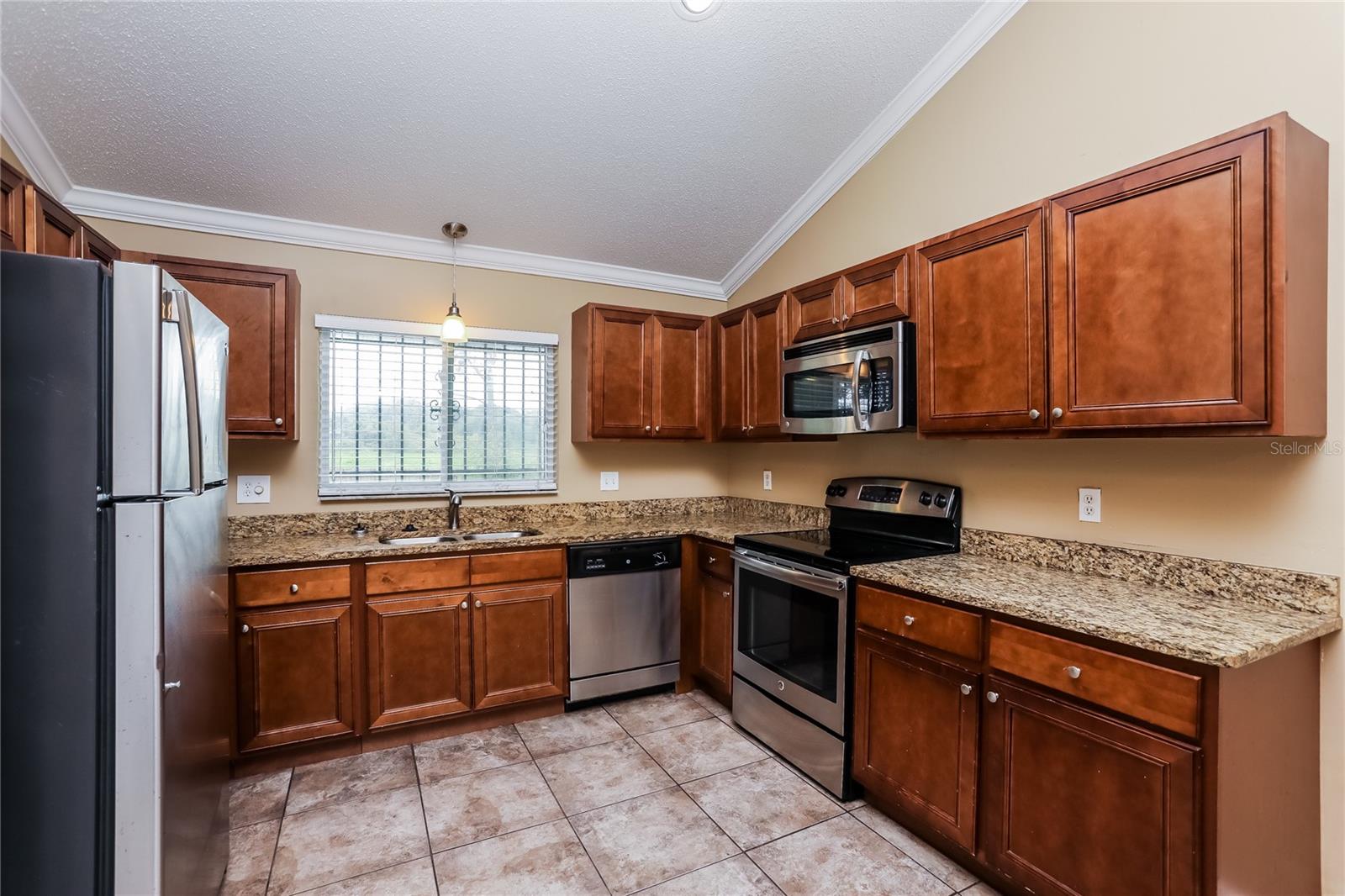 Image 6 of 16 For 2767 Silver Ridge Drive