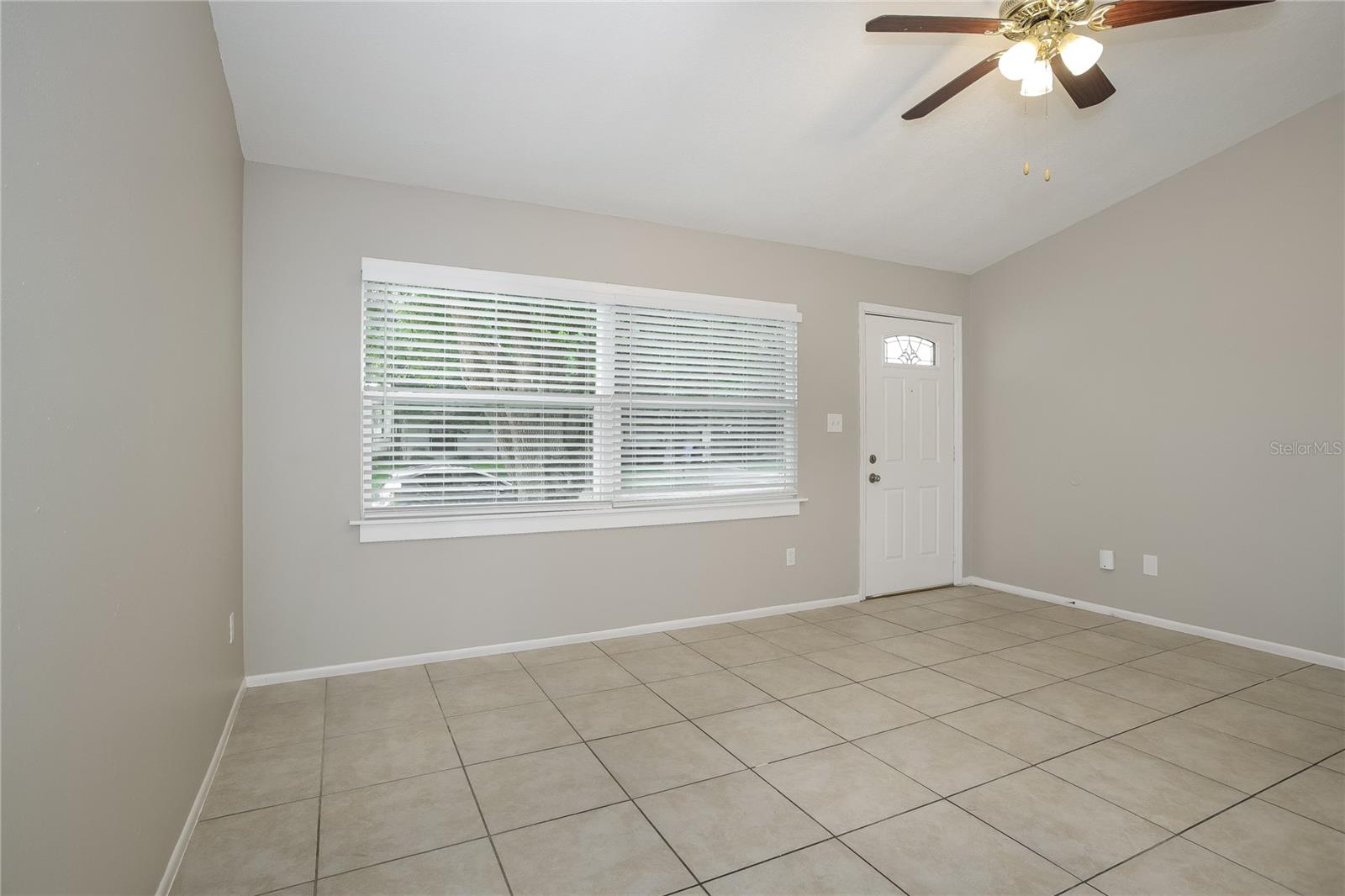 Image 5 of 16 For 1547 Elmwood Avenue