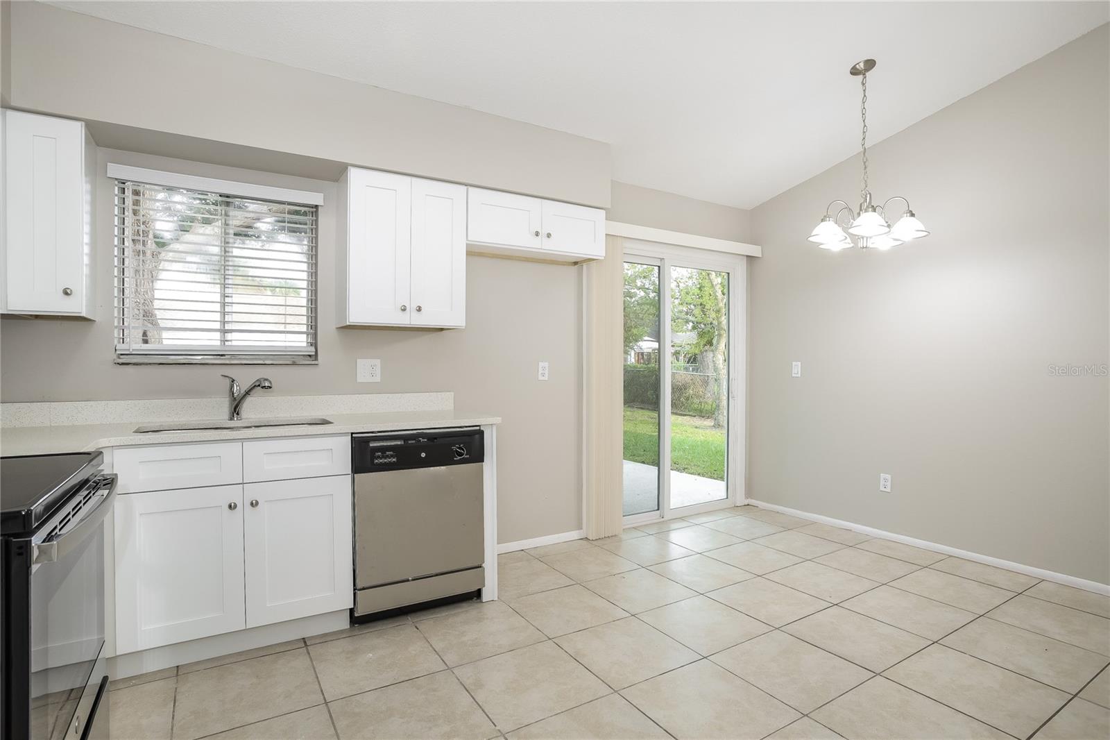 Image 6 of 16 For 1547 Elmwood Avenue